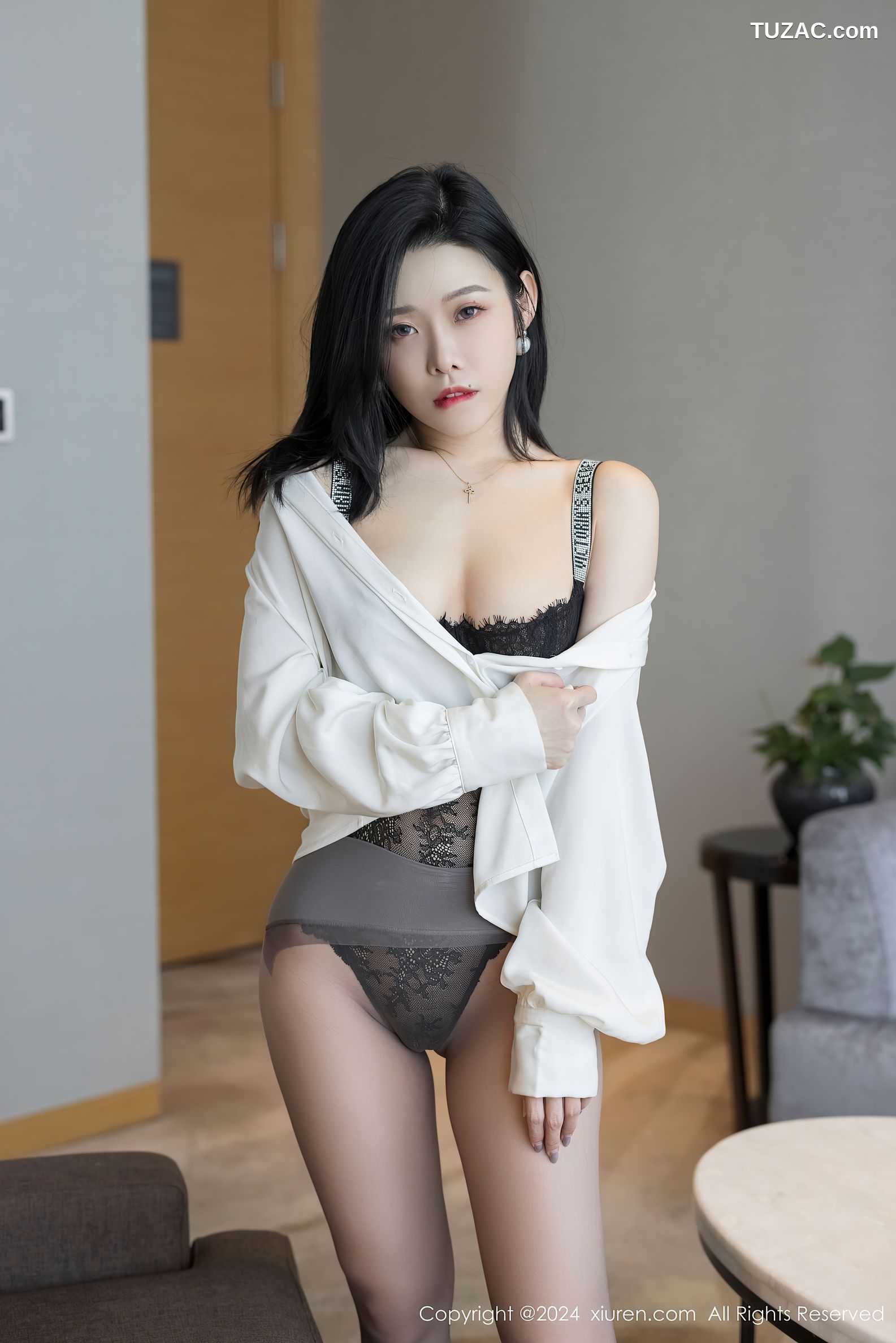 XiuRen秀人网-9329-luvian本能-OL白衬衫黑短裙黑蕾丝内衣-2024.10.23