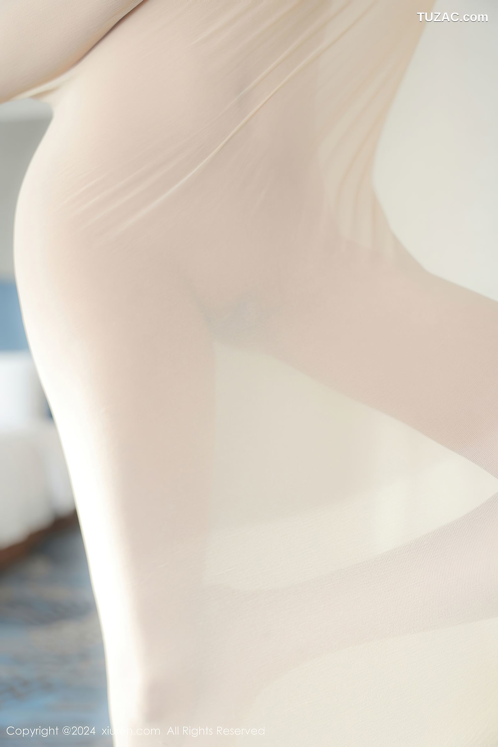 XiuRen秀人网-9337-柚柚小奶瓶-透视肉色丝袜连体-2024.10.24