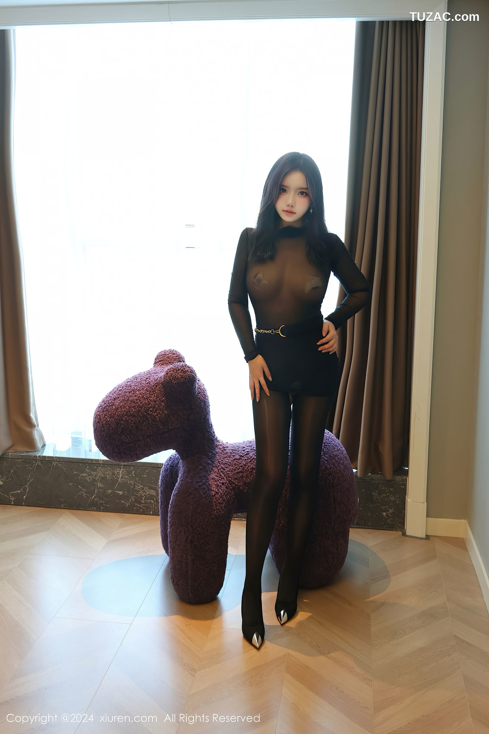 XiuRen秀人网-9347-小薯条-黑色连衣短裙黑丝-2024.10.25