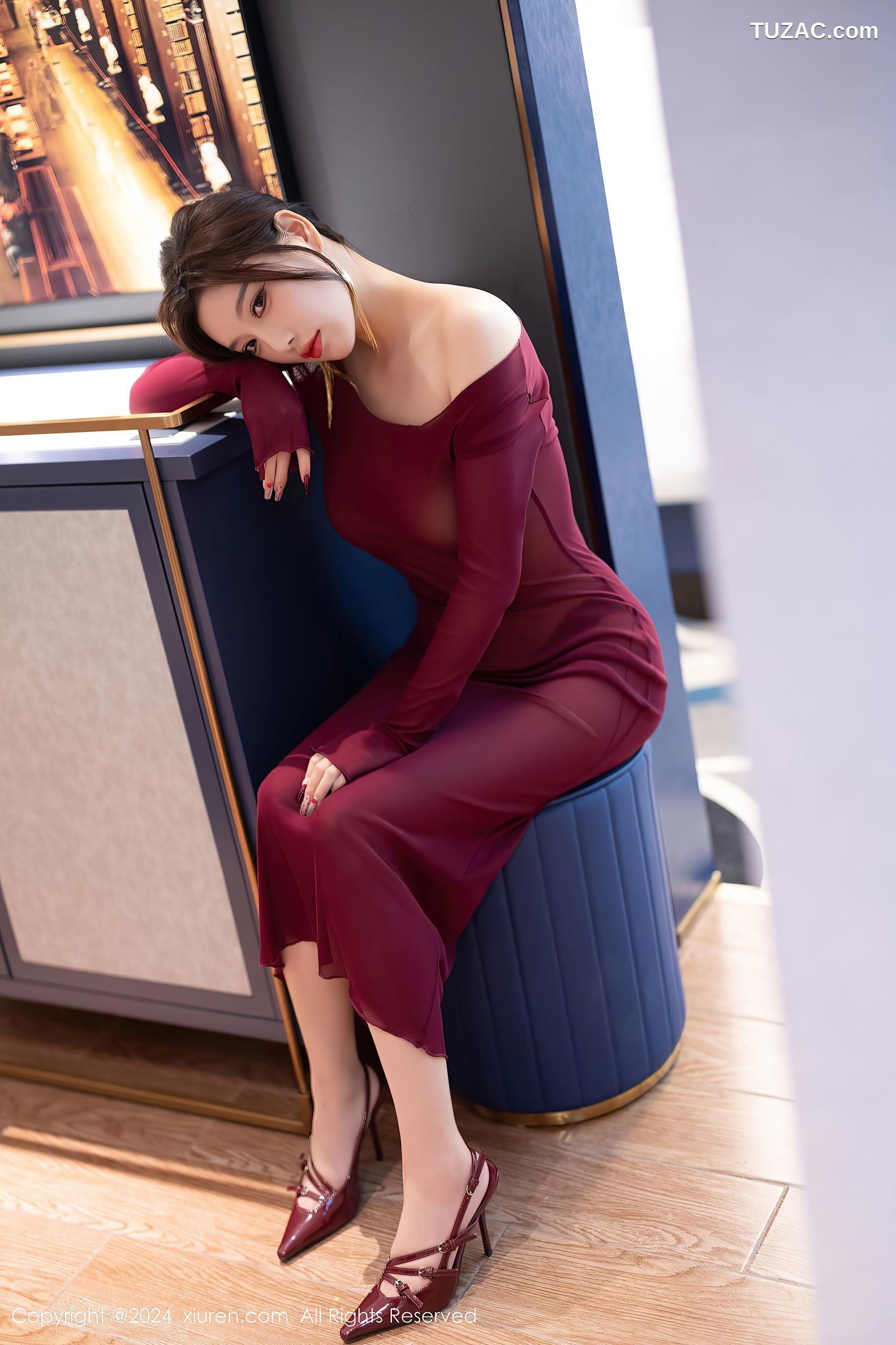 XiuRen秀人网-9348-杨晨晨Yome-香肩酒红美裙红蕾丝内衣-2024.10.25