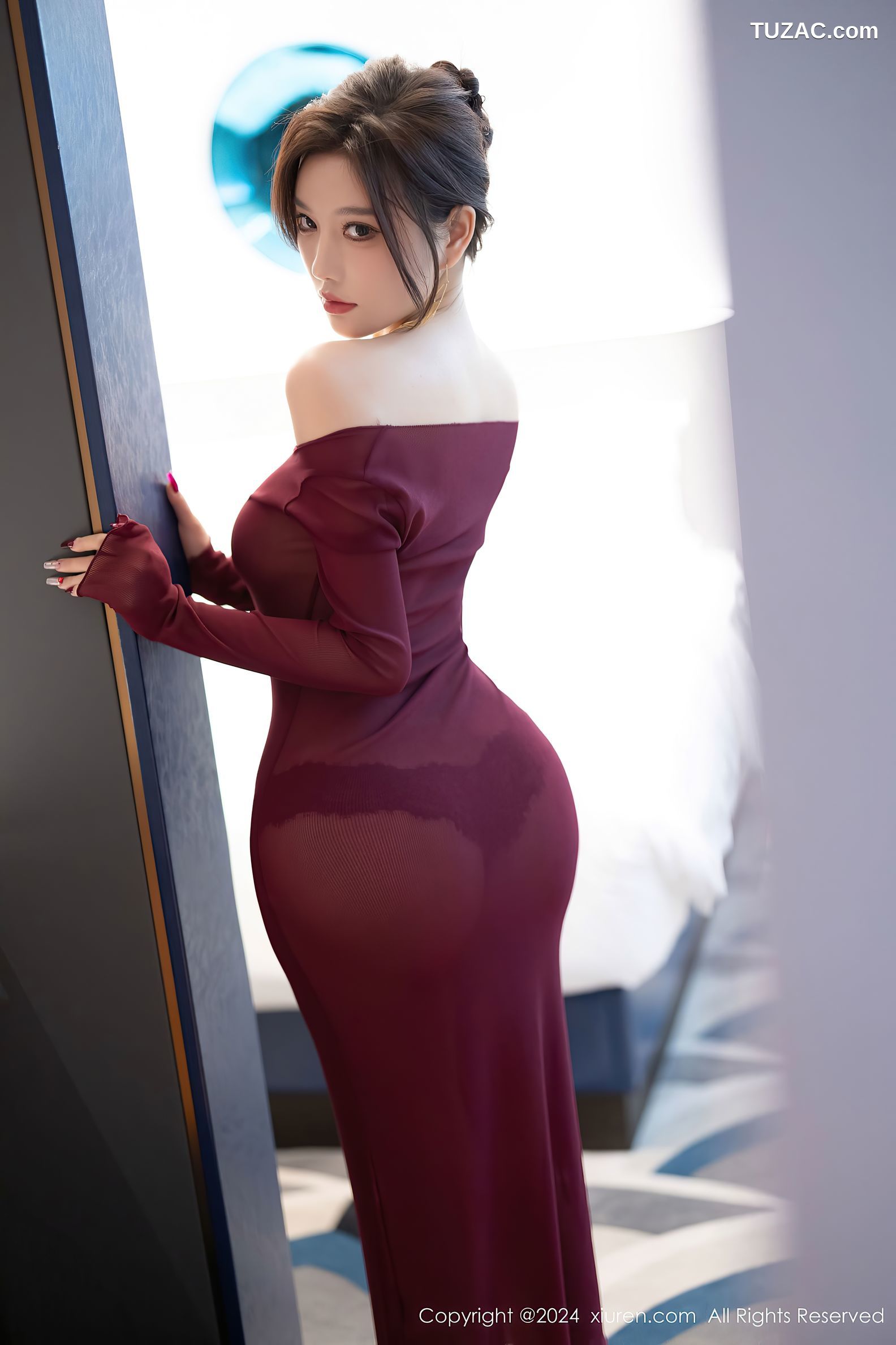 XiuRen秀人网-9348-杨晨晨Yome-香肩酒红美裙红蕾丝内衣-2024.10.25