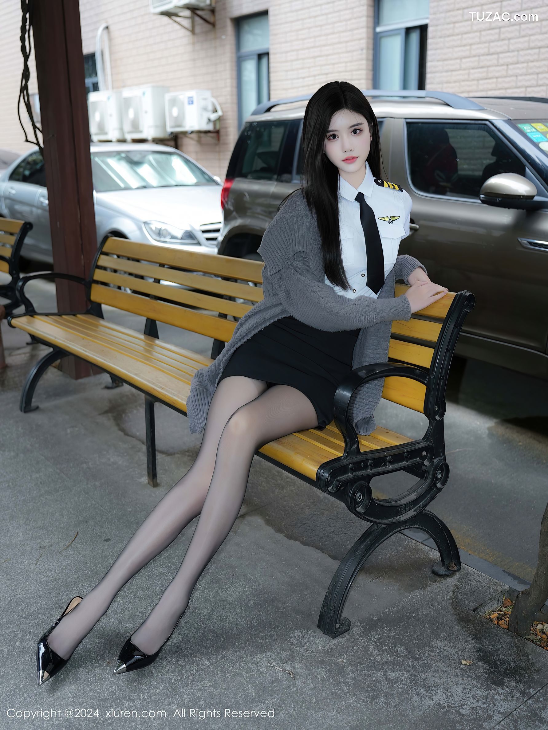 XiuRen秀人网-9349-Erikaki-街拍女警制服白衬衫短裙黑丝爆乳-2024.10.25