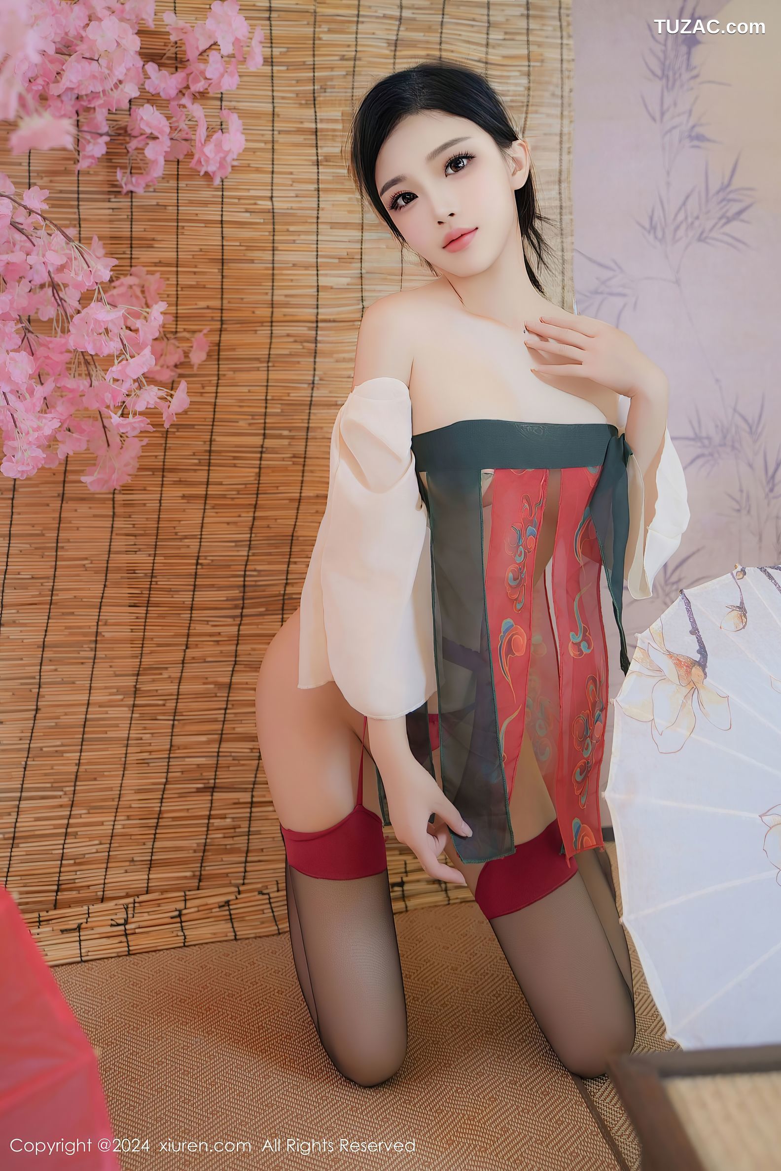 XiuRen秀人网-9351-妙可可Cheese-古风红肚兜黑丝爆乳-2024.10.28