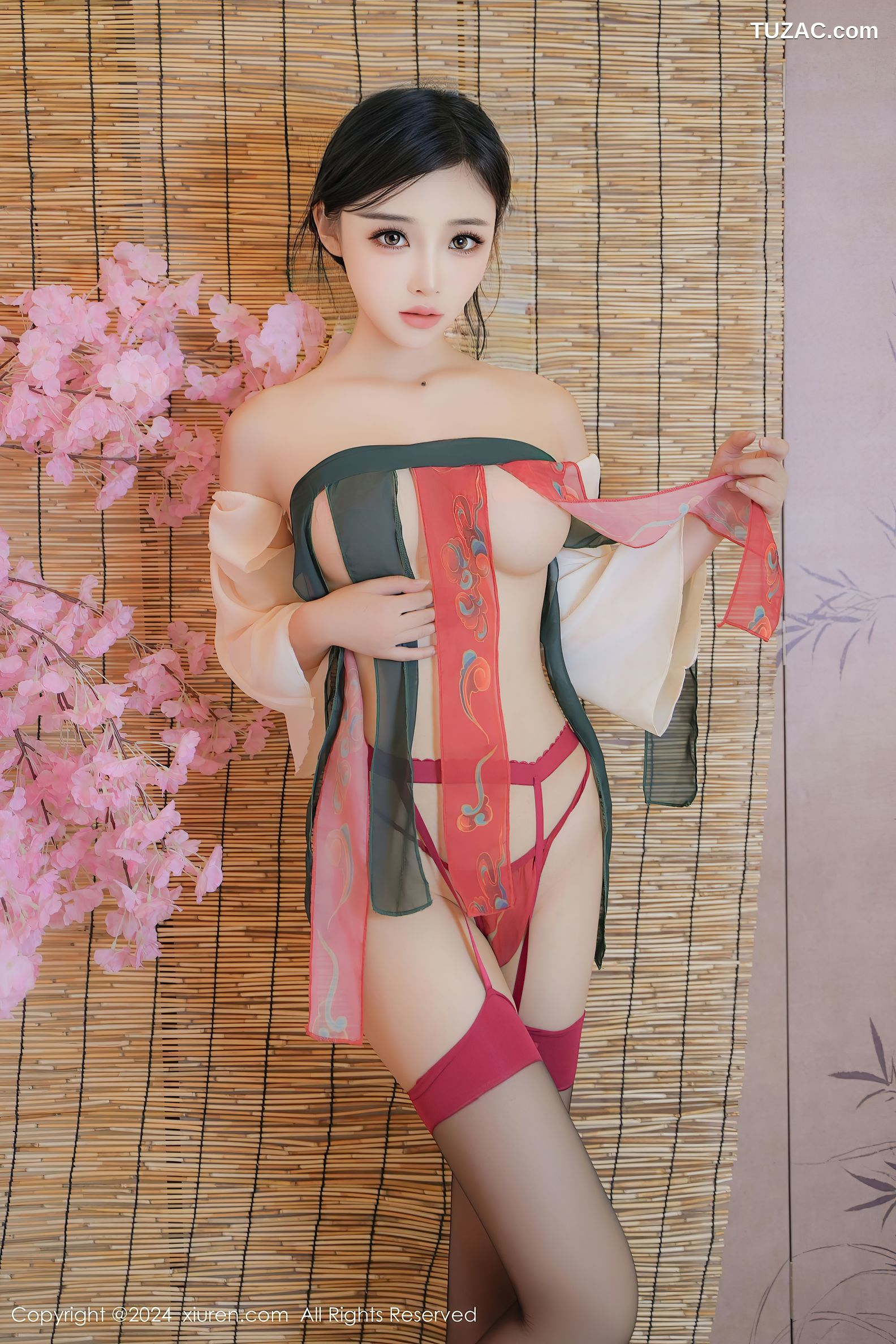 XiuRen秀人网-9351-妙可可Cheese-古风红肚兜黑丝爆乳-2024.10.28