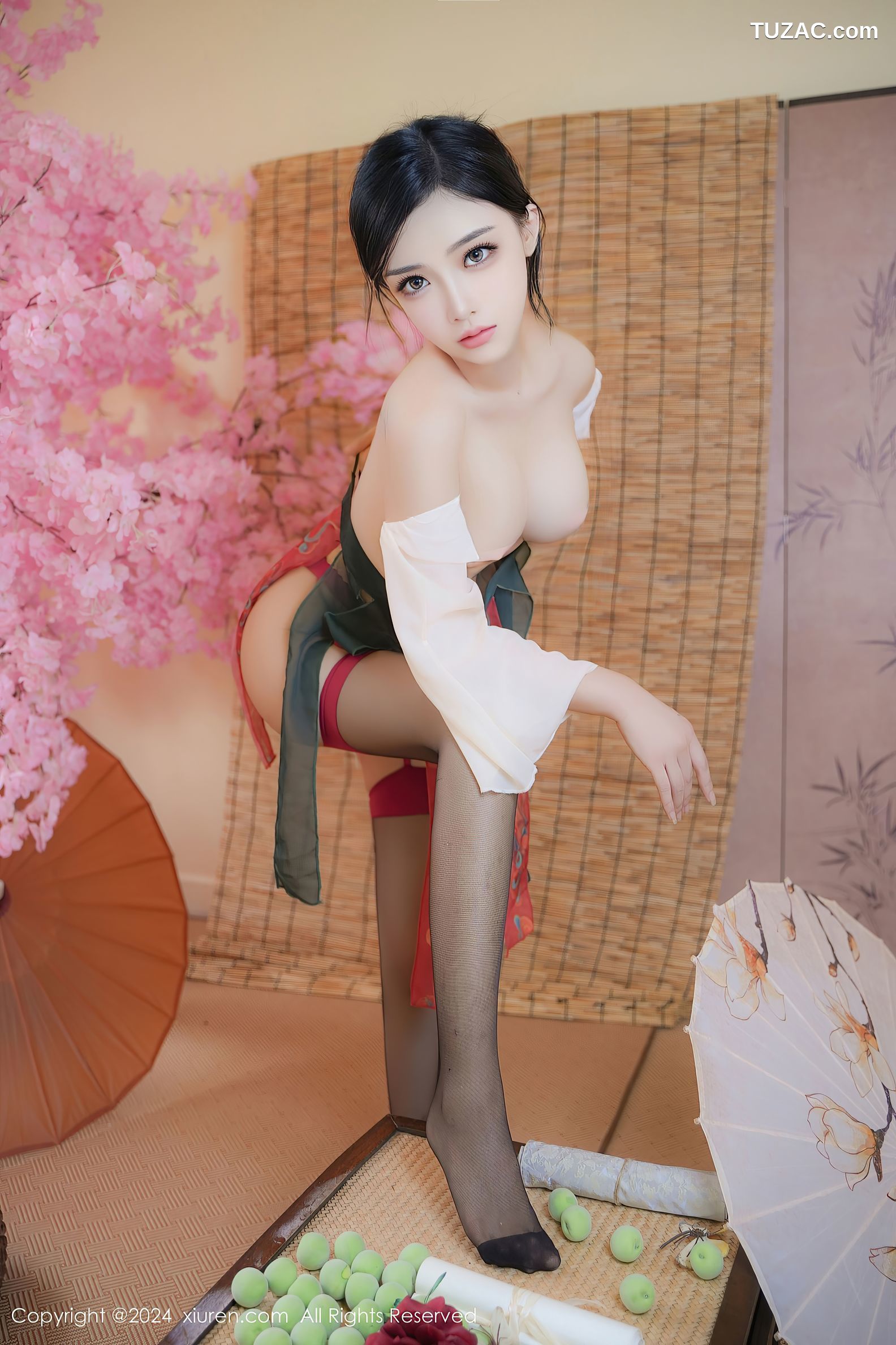 XiuRen秀人网-9351-妙可可Cheese-古风红肚兜黑丝爆乳-2024.10.28