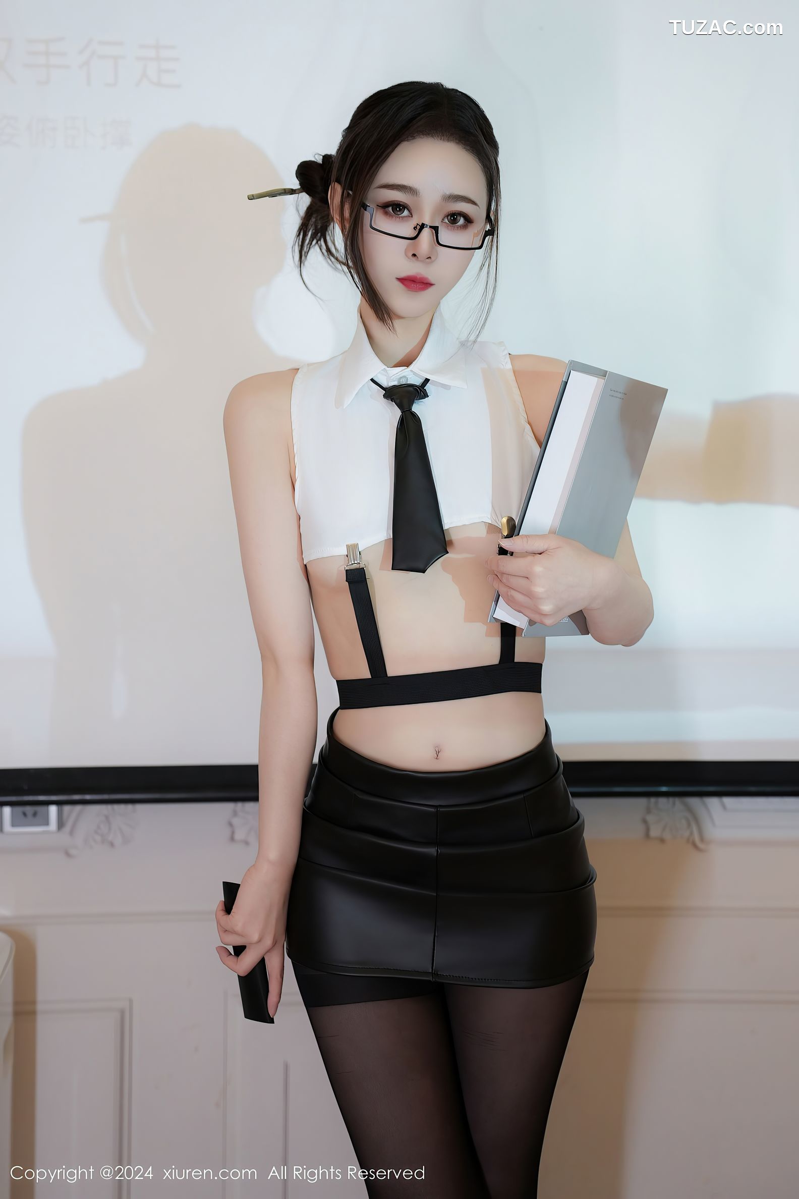 XiuRen秀人网-9353-糖糖-情趣OL超短白衬衫制服短裙黑丝爆乳-2024.10.28