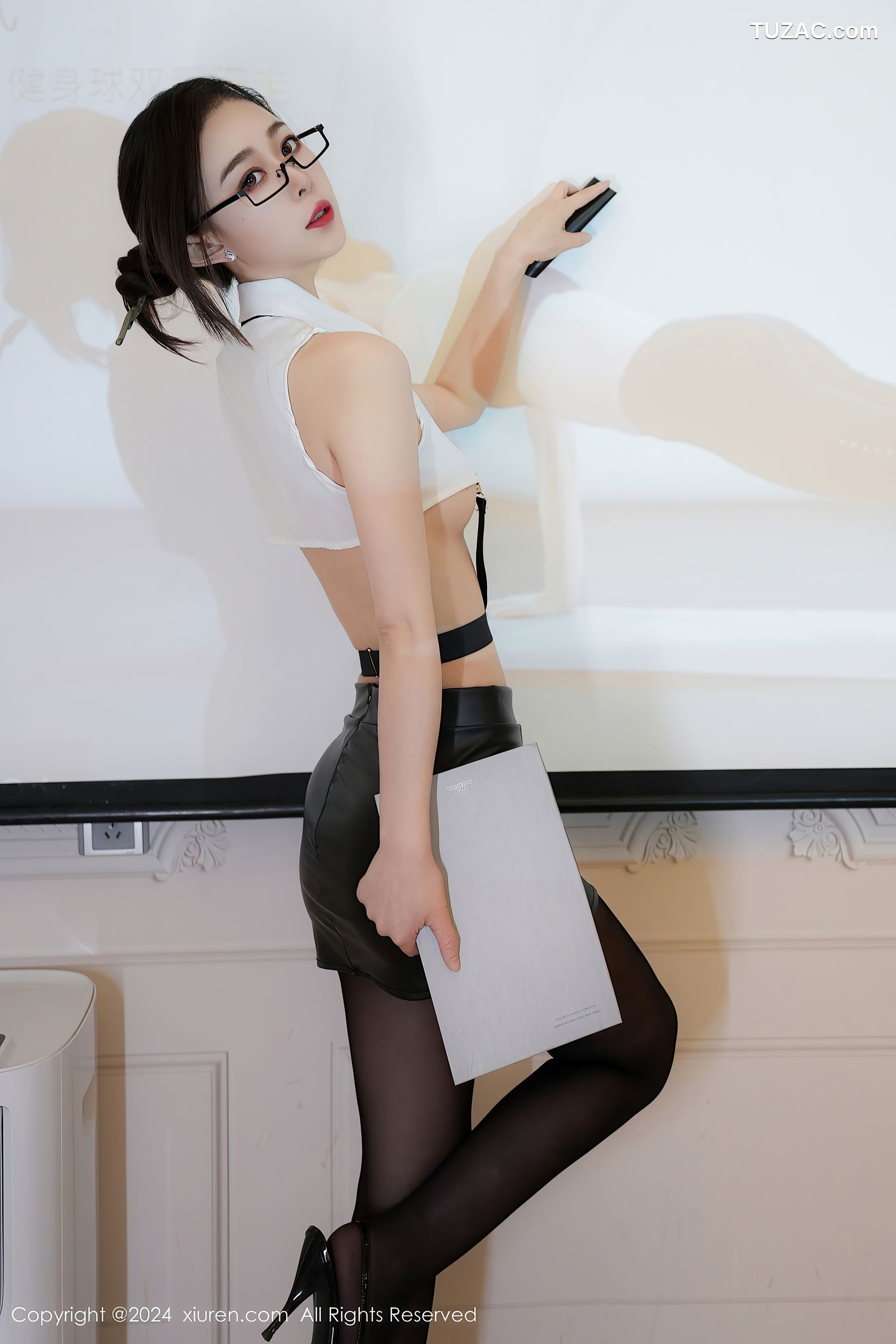 XiuRen秀人网-9353-糖糖-情趣OL超短白衬衫制服短裙黑丝爆乳-2024.10.28