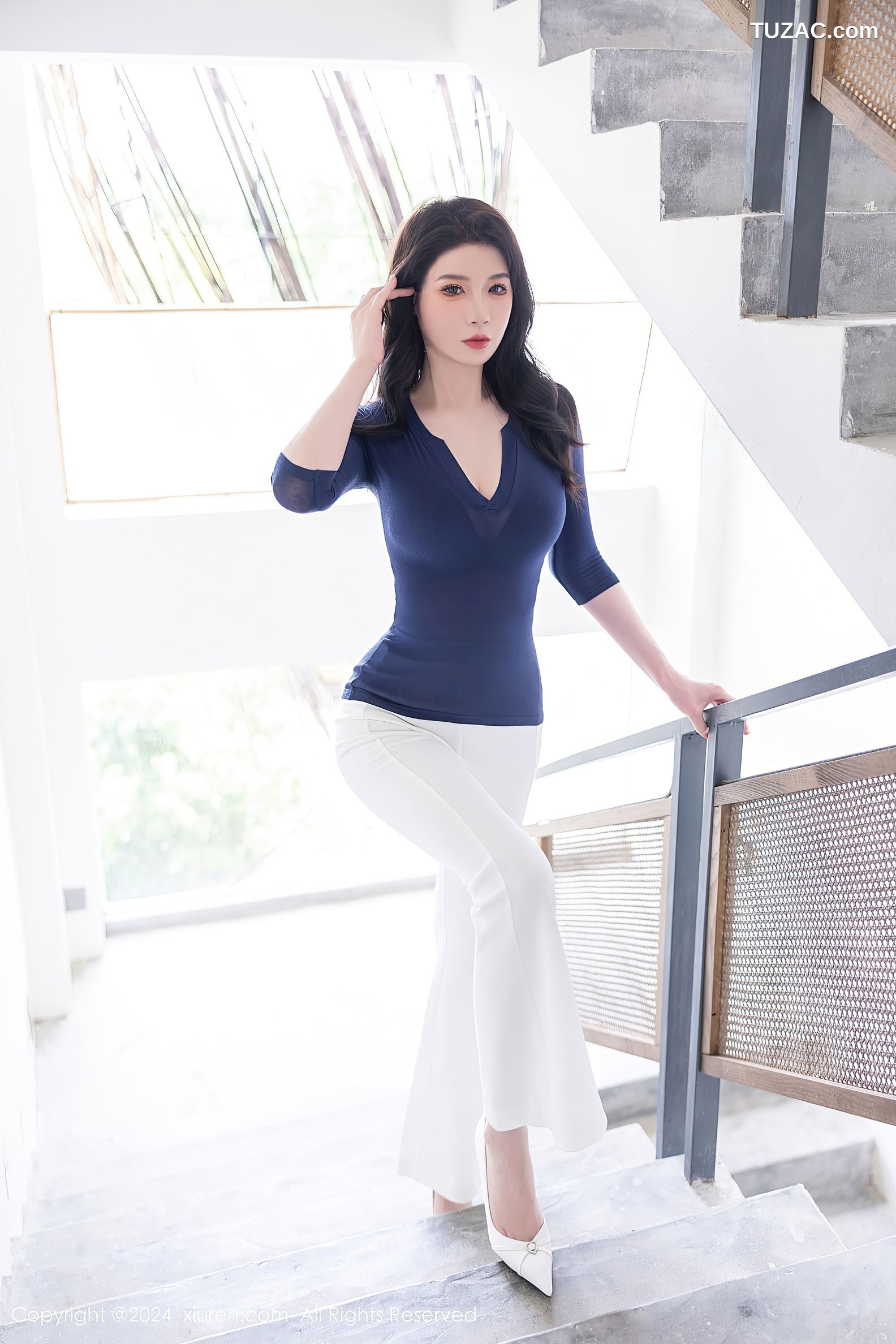 XiuRen秀人网-9355-梦心玥-蓝T白长裤蓝蕾丝内衣-2024.10.28