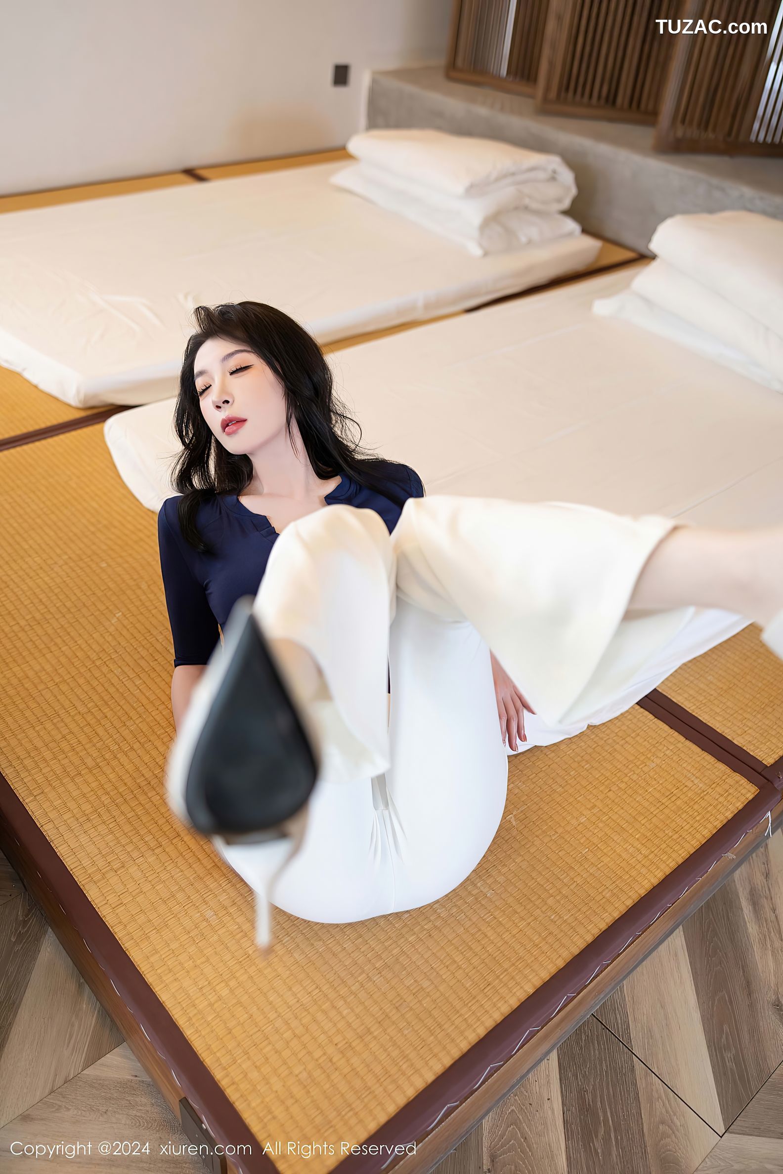 XiuRen秀人网-9355-梦心玥-蓝T白长裤蓝蕾丝内衣-2024.10.28