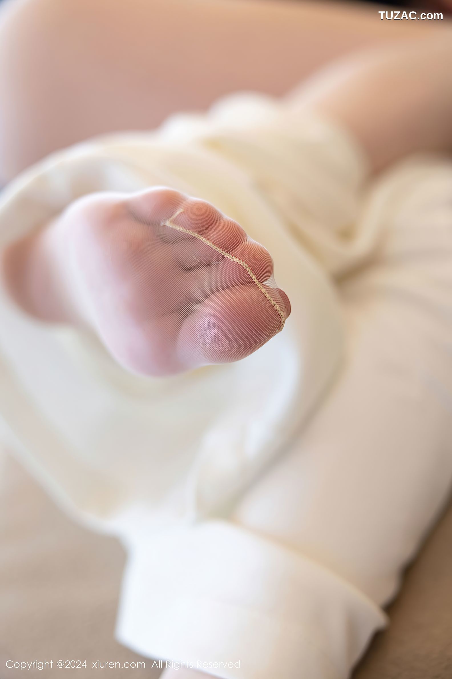 XiuRen秀人网-9355-梦心玥-蓝T白长裤蓝蕾丝内衣-2024.10.28