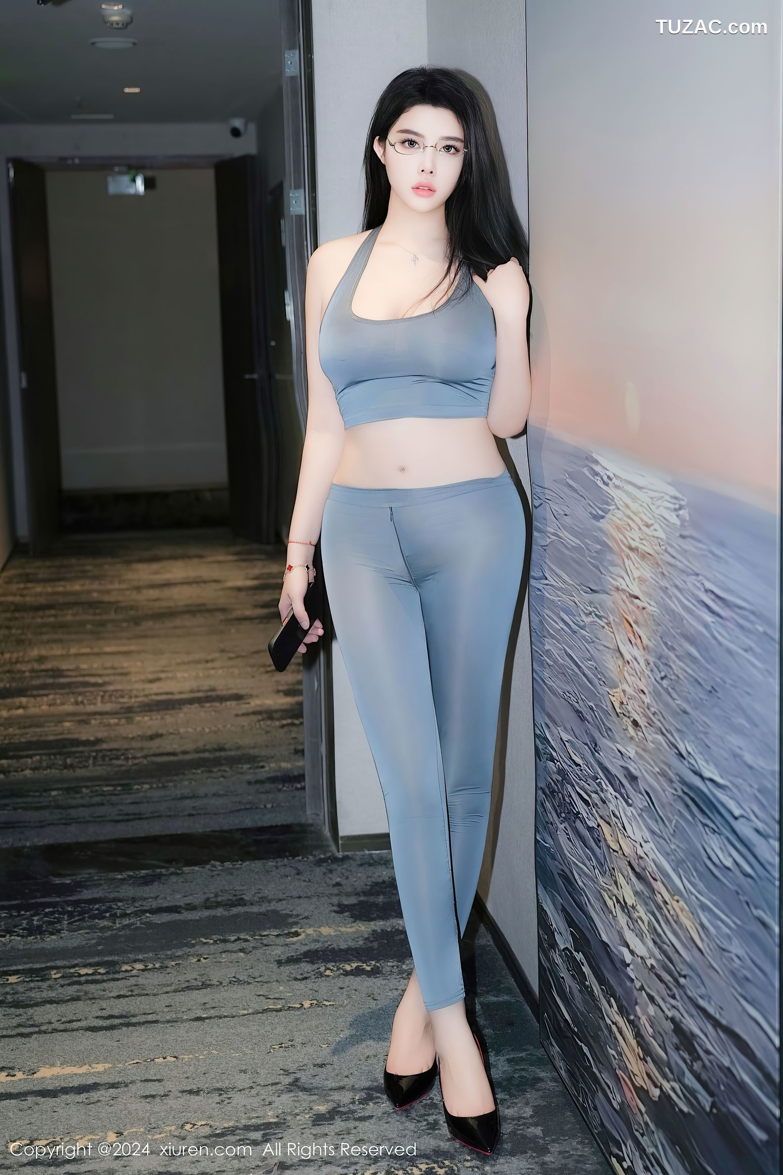 XiuRen秀人网-9357-樱桃小犊子-黑色情趣内衣黑丝浴室湿身爆乳翘臀-2024.10.29