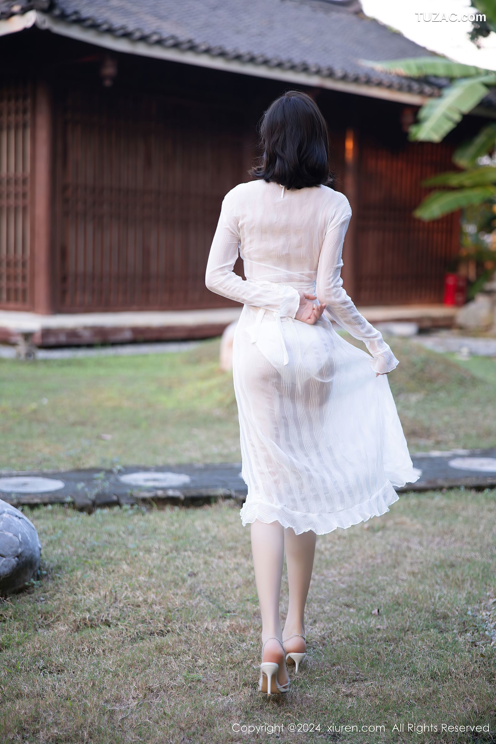 XiuRen秀人网-9375-徐莉芝Booty-户外白色比基尼-2024.10.31