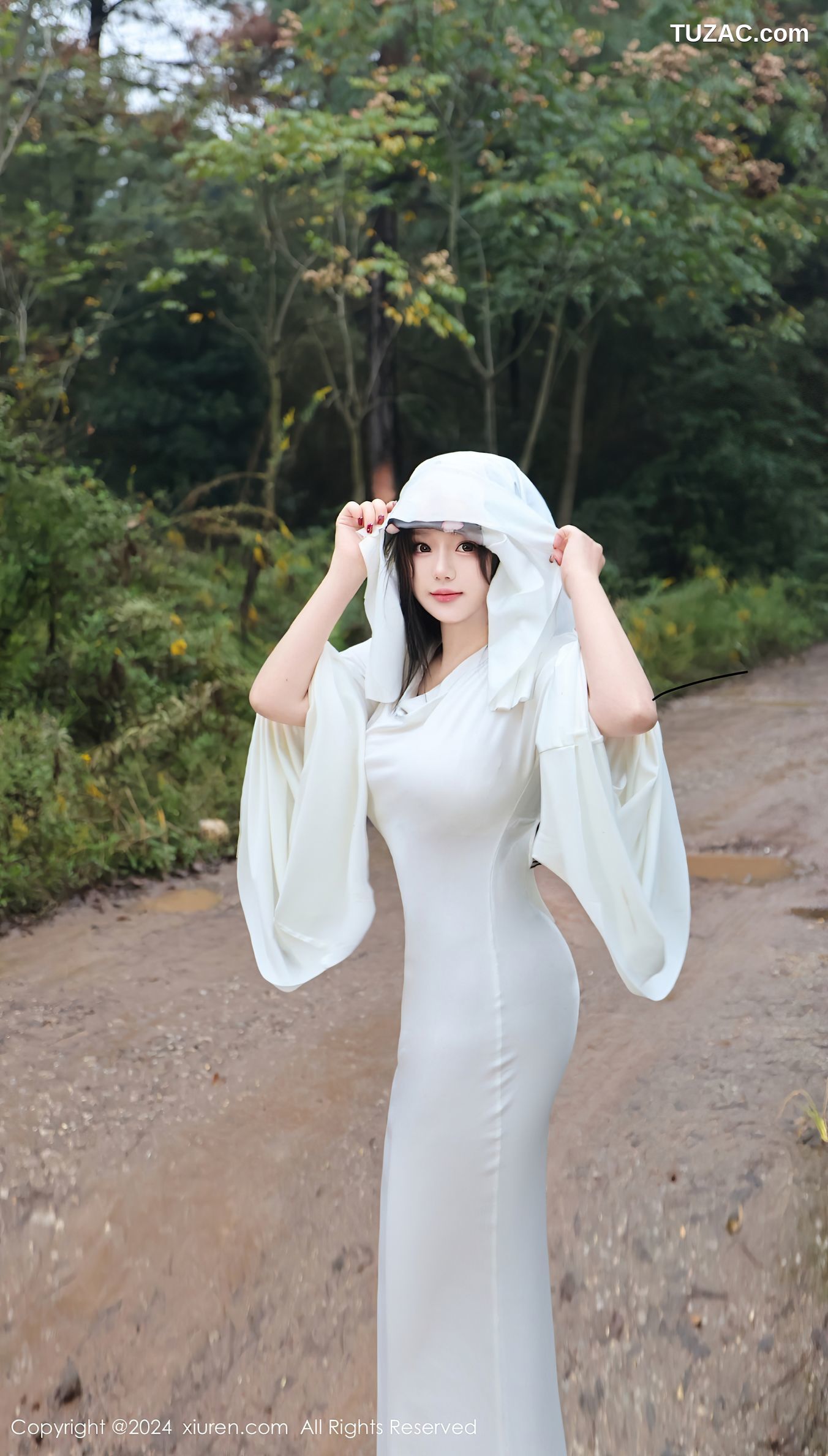 XiuRen秀人网-9376-小薯条nienie-万圣节俏皮cos爆乳-2024.10.31