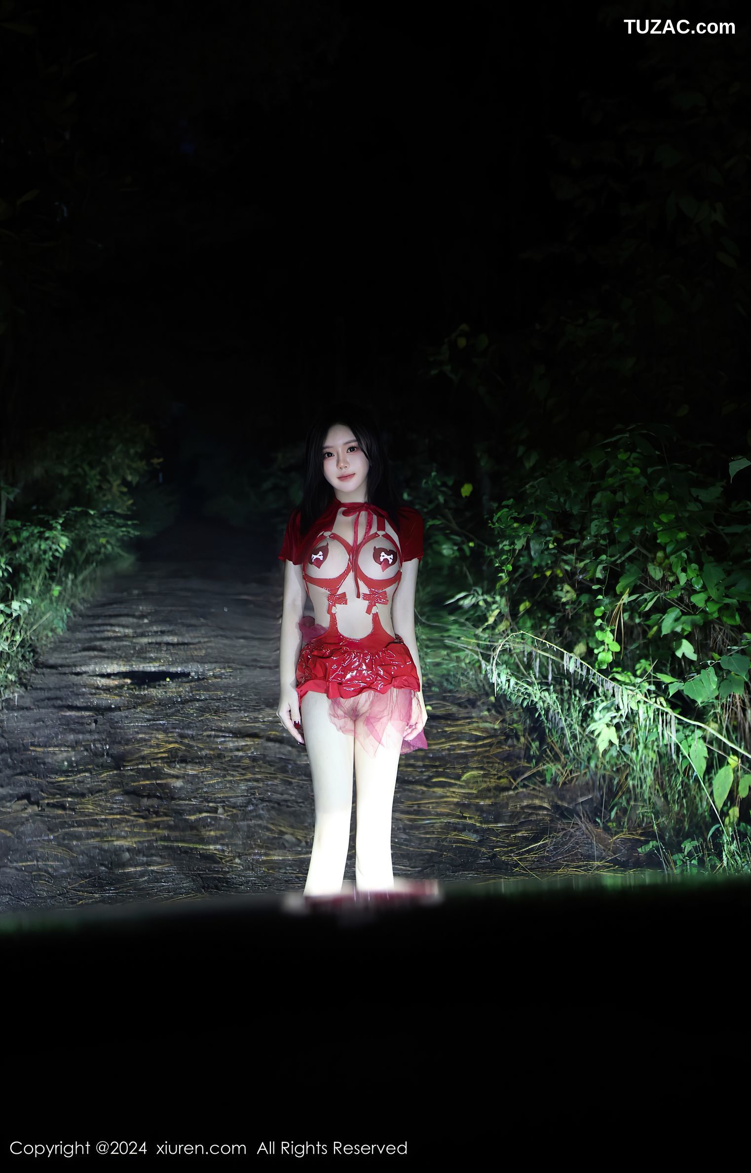 XiuRen秀人网-9376-小薯条nienie-万圣节俏皮cos爆乳-2024.10.31