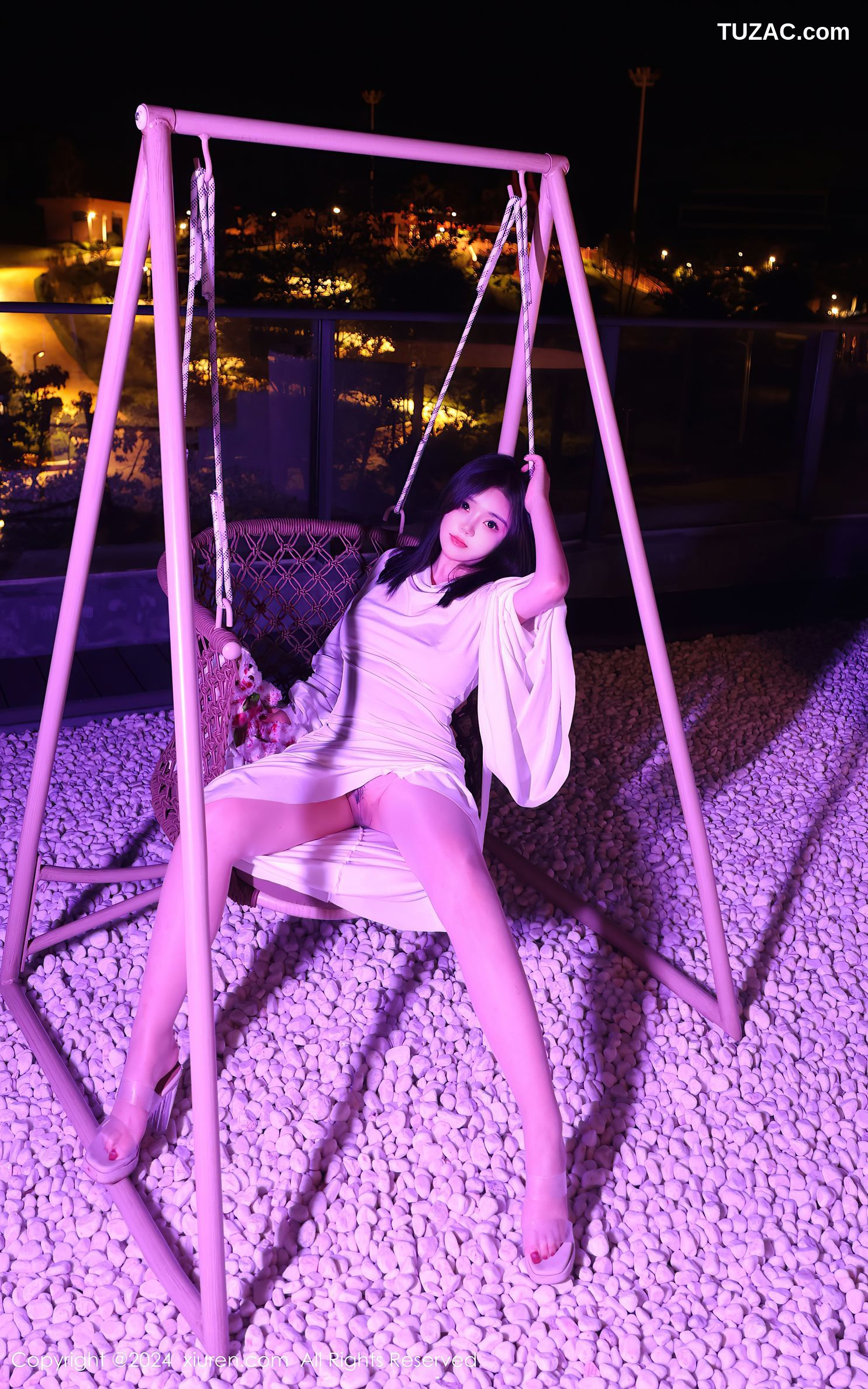 XiuRen秀人网-9376-小薯条nienie-万圣节俏皮cos爆乳-2024.10.31