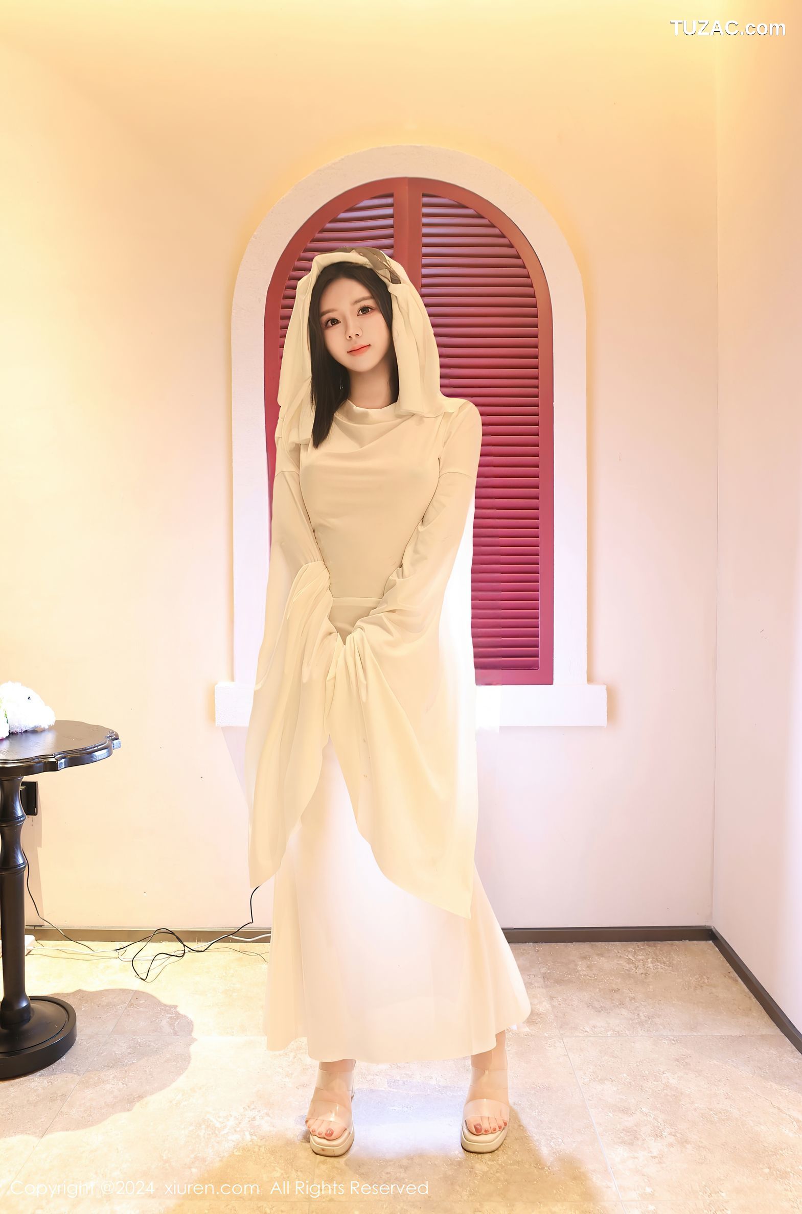 XiuRen秀人网-9376-小薯条nienie-万圣节俏皮cos爆乳-2024.10.31