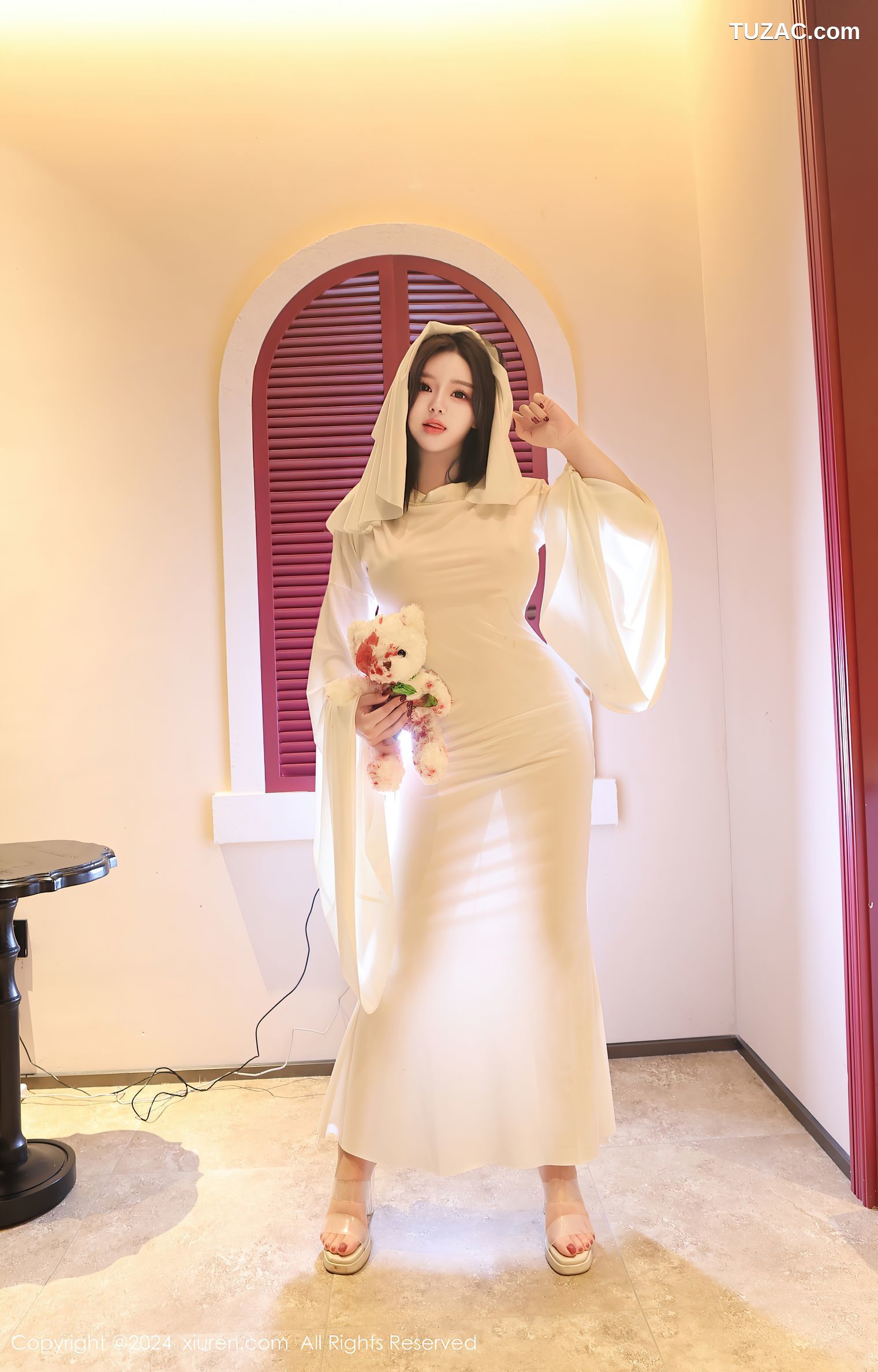 XiuRen秀人网-9376-小薯条nienie-万圣节俏皮cos爆乳-2024.10.31