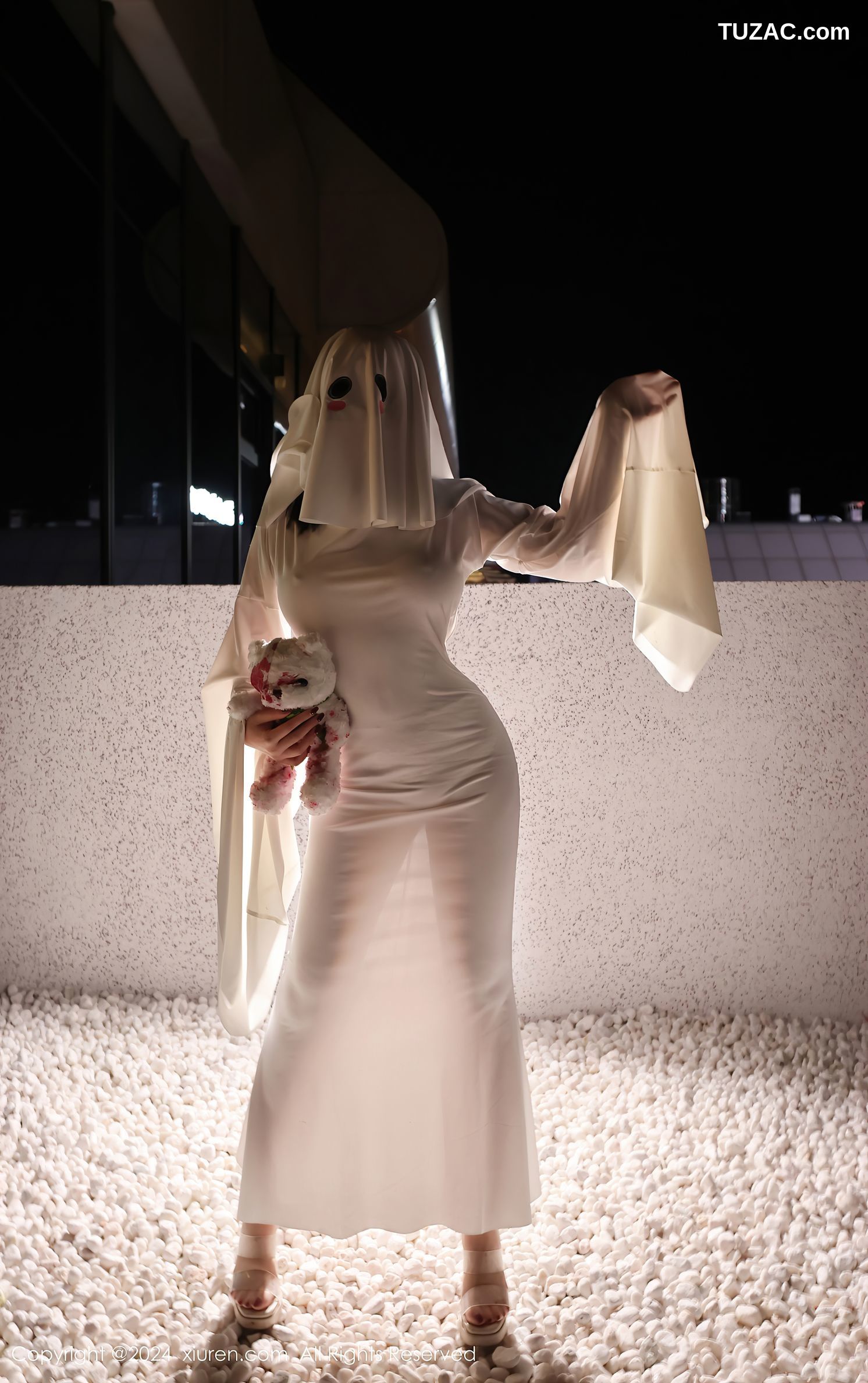 XiuRen秀人网-9376-小薯条nienie-万圣节俏皮cos爆乳-2024.10.31