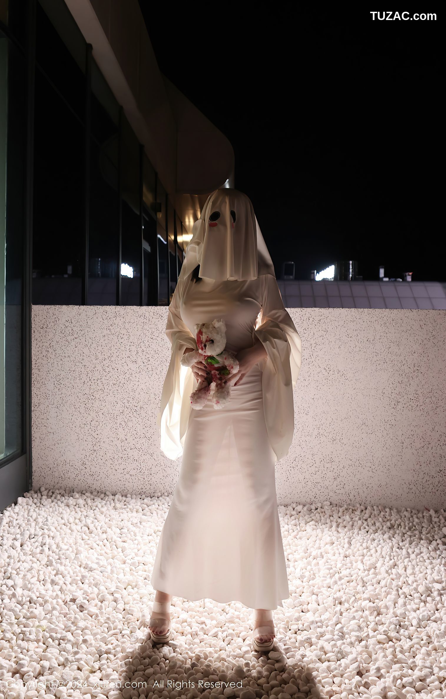 XiuRen秀人网-9376-小薯条nienie-万圣节俏皮cos爆乳-2024.10.31