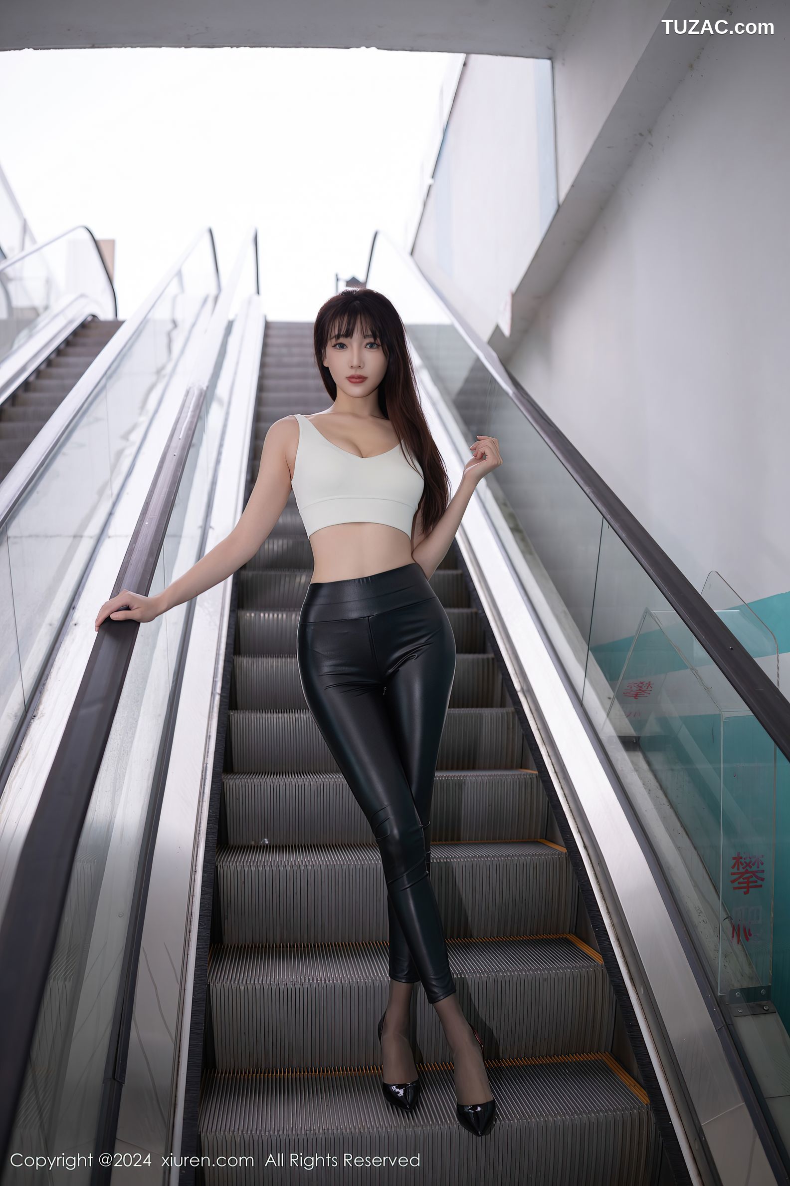 XiuRen秀人网-9377-陆萱萱-皮裤捆绑诱惑写真-2024.10.31