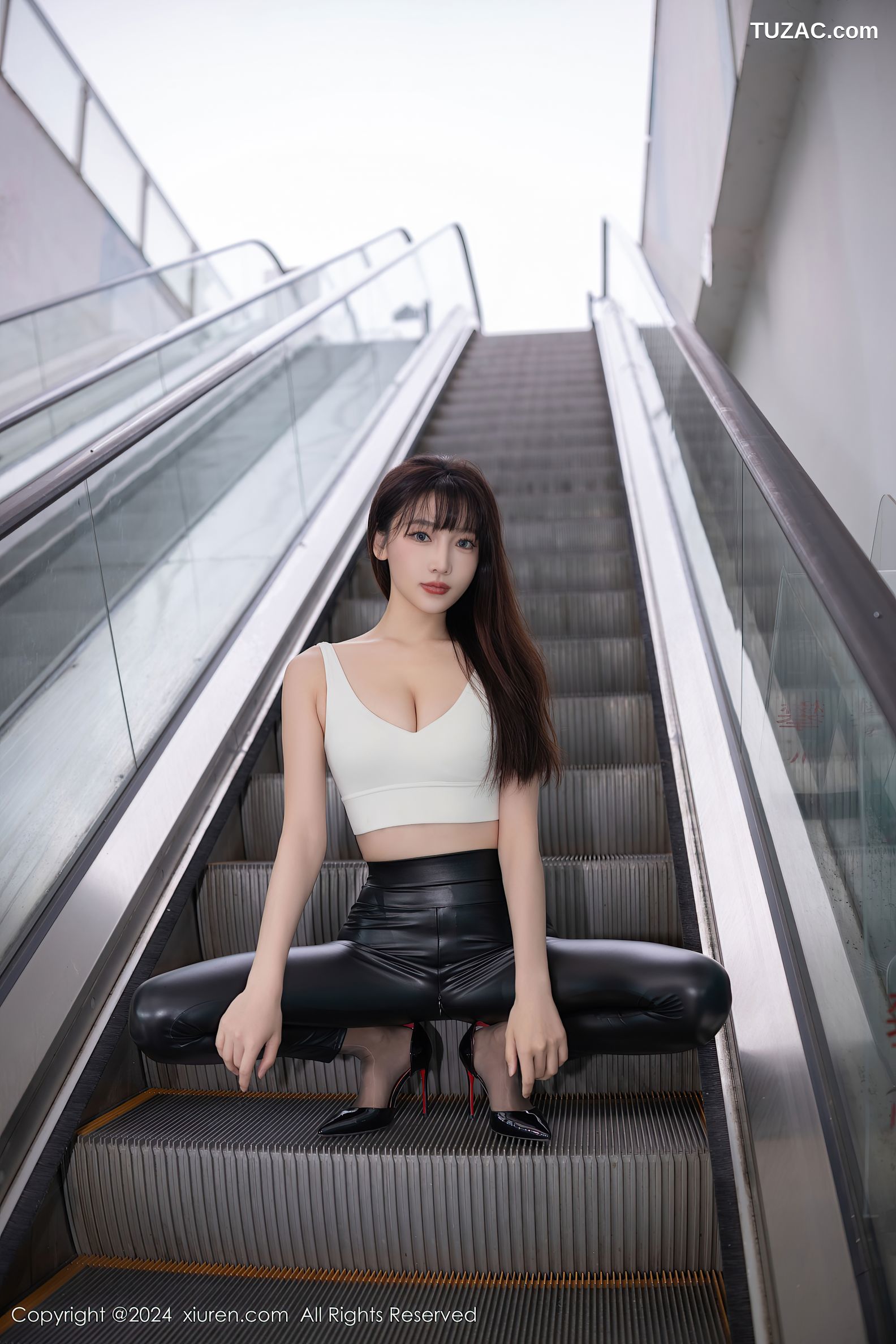 XiuRen秀人网-9377-陆萱萱-皮裤捆绑诱惑写真-2024.10.31