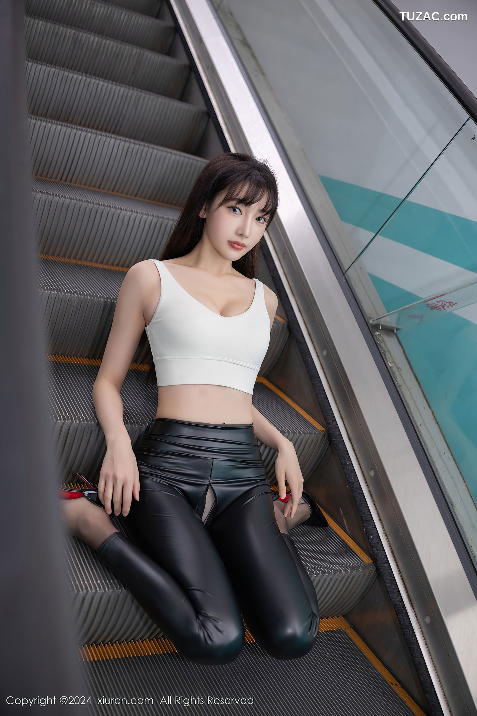 XiuRen秀人网-9377-陆萱萱-皮裤捆绑诱惑写真-2024.10.31