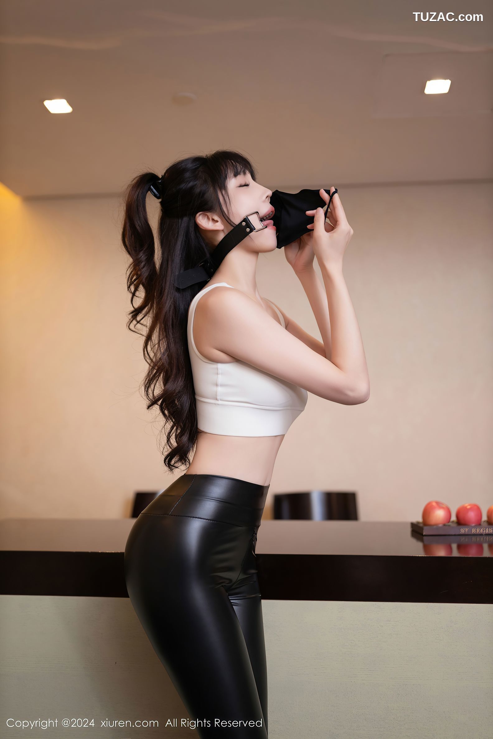 XiuRen秀人网-9377-陆萱萱-皮裤捆绑诱惑写真-2024.10.31