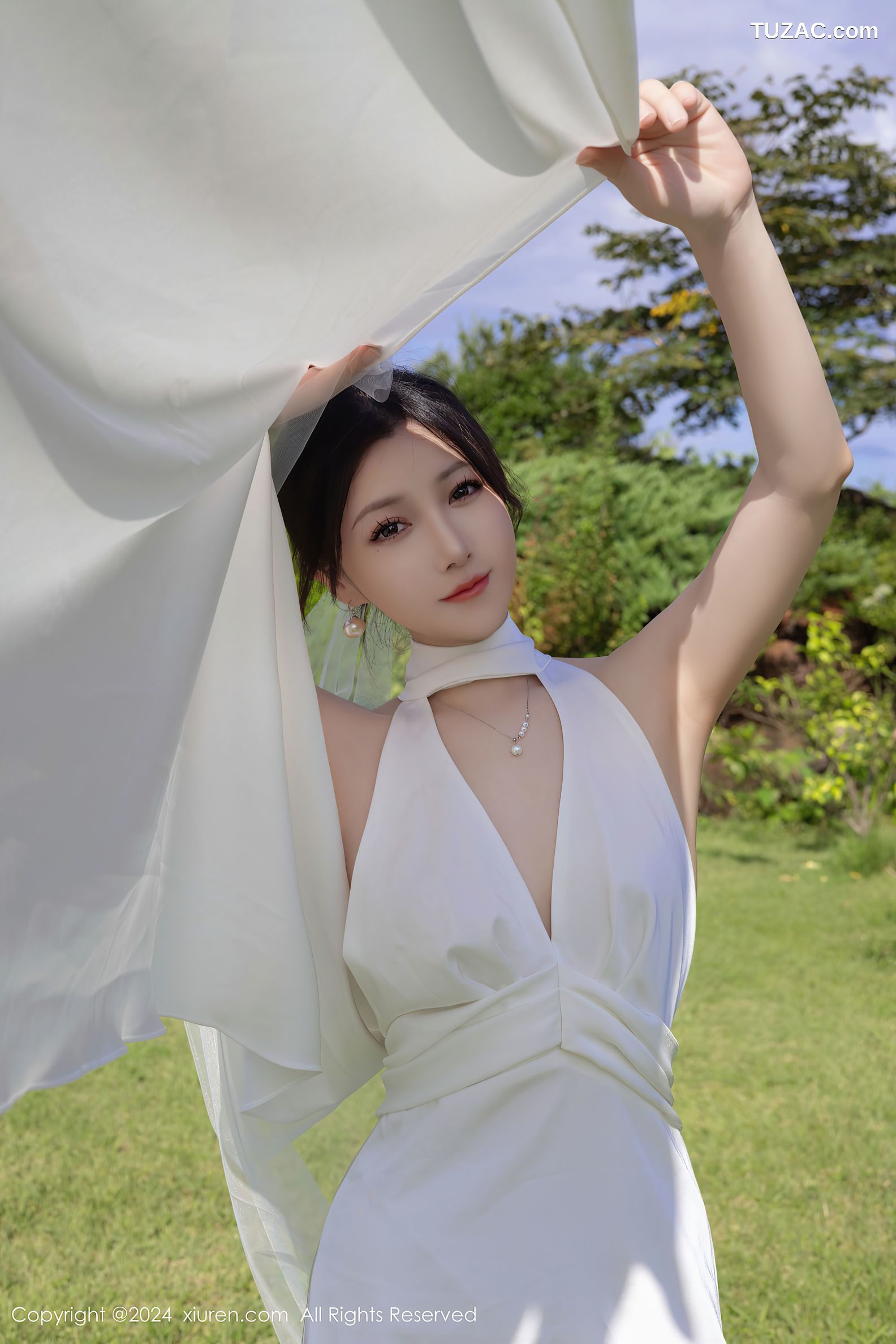 XiuRen秀人网-9387-鱼子酱Fish-户外妩媚新娘白纱爆乳-2024.11.01