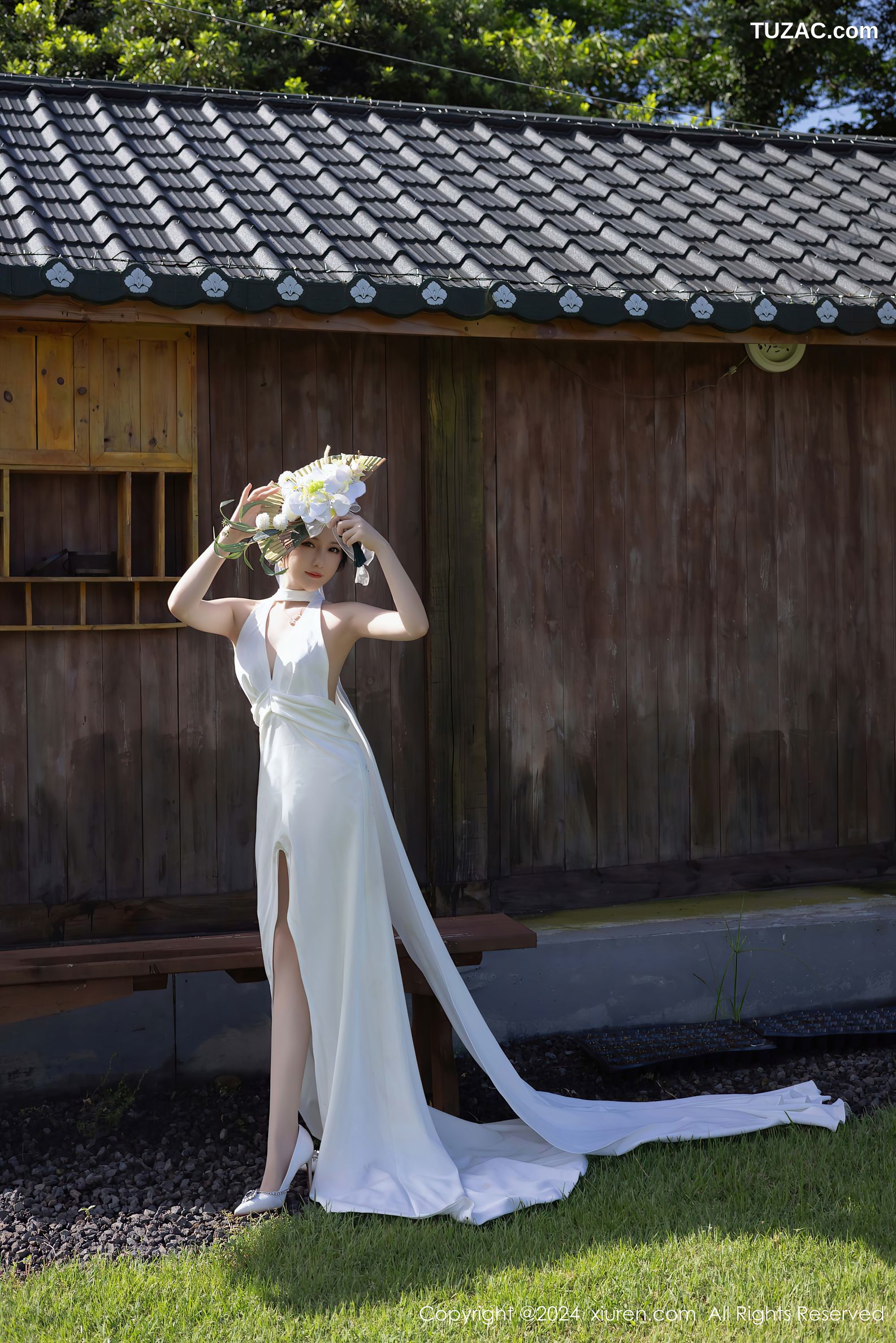 XiuRen秀人网-9387-鱼子酱Fish-户外妩媚新娘白纱爆乳-2024.11.01