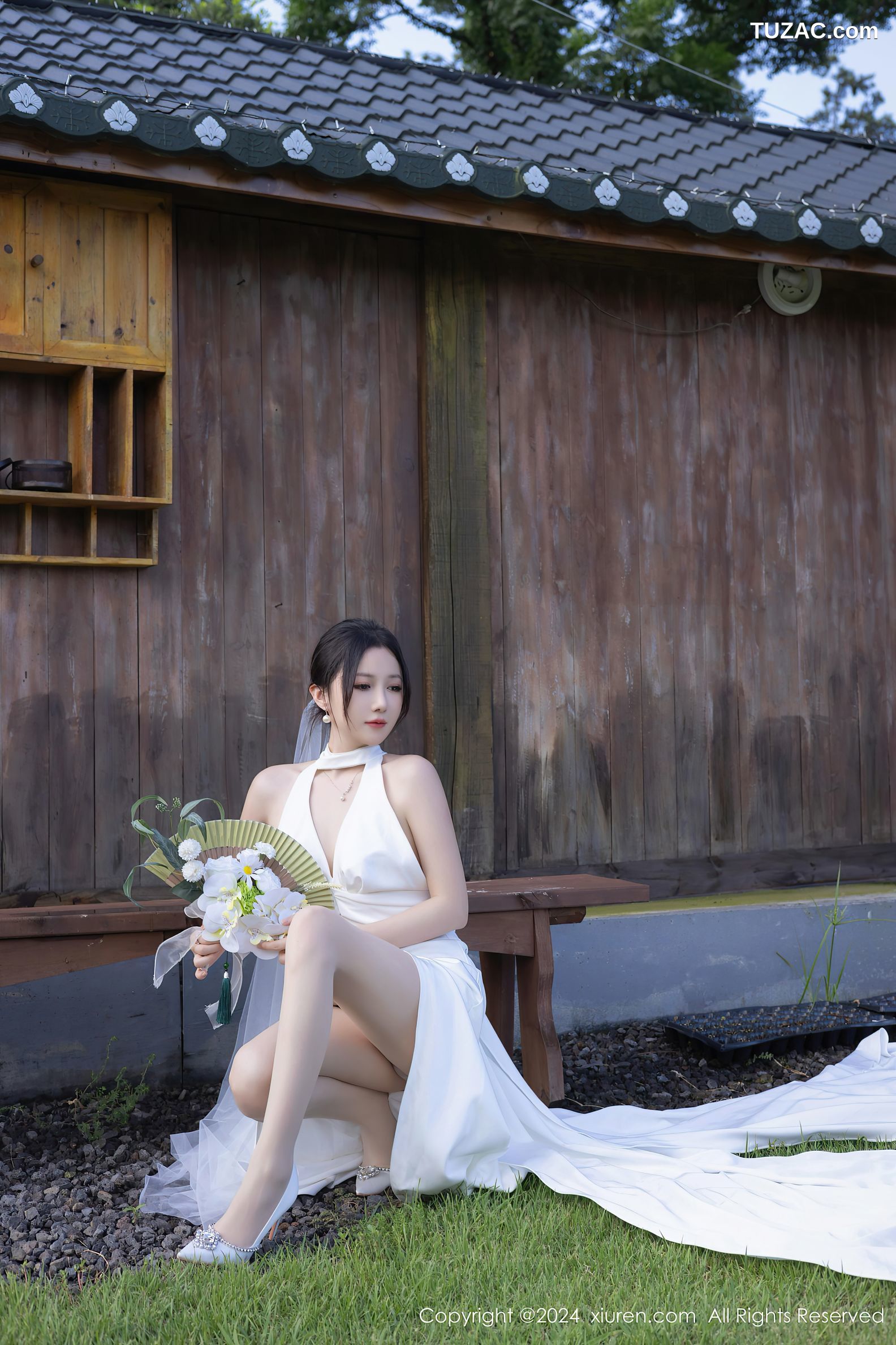 XiuRen秀人网-9387-鱼子酱Fish-户外妩媚新娘白纱爆乳-2024.11.01