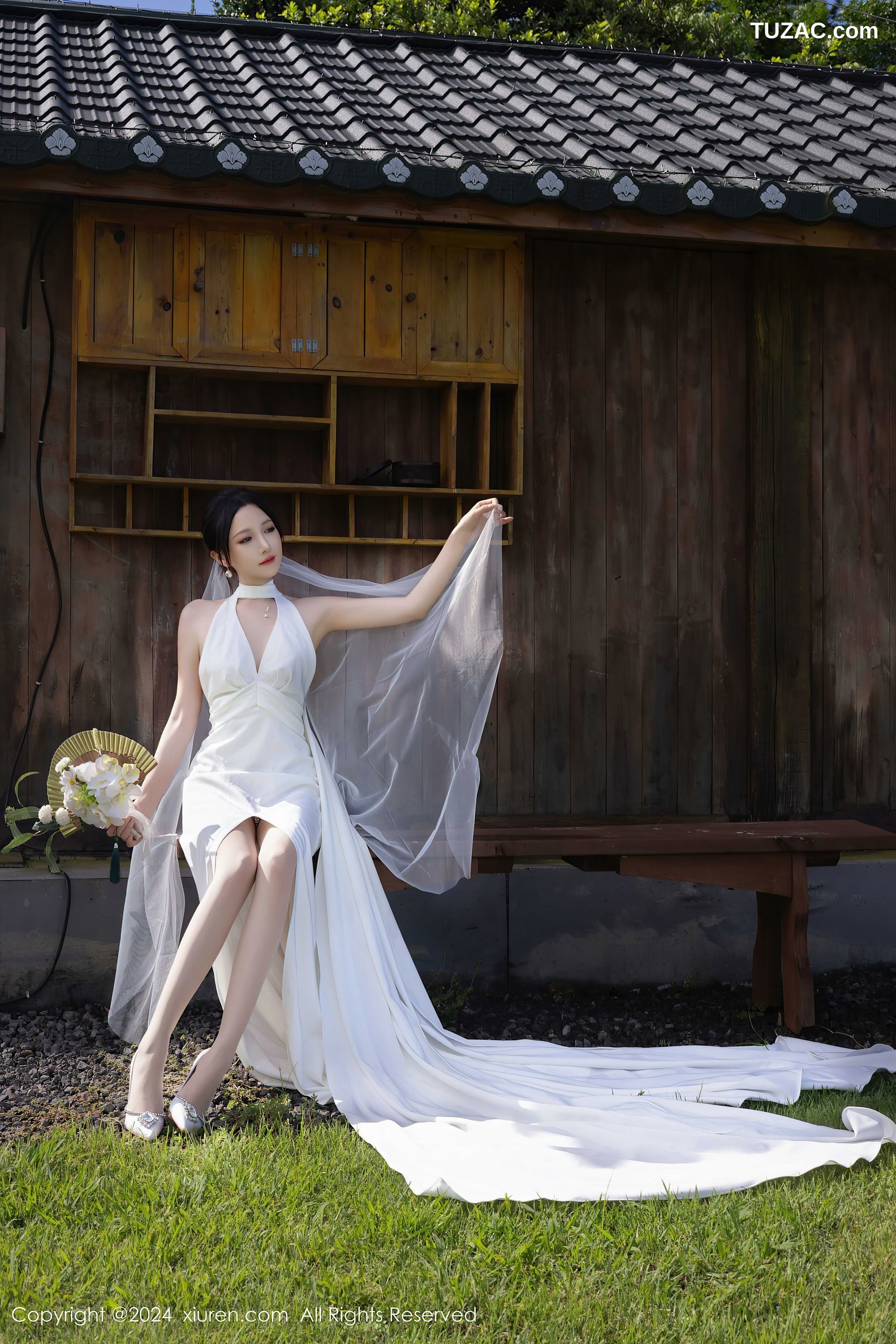 XiuRen秀人网-9387-鱼子酱Fish-户外妩媚新娘白纱爆乳-2024.11.01