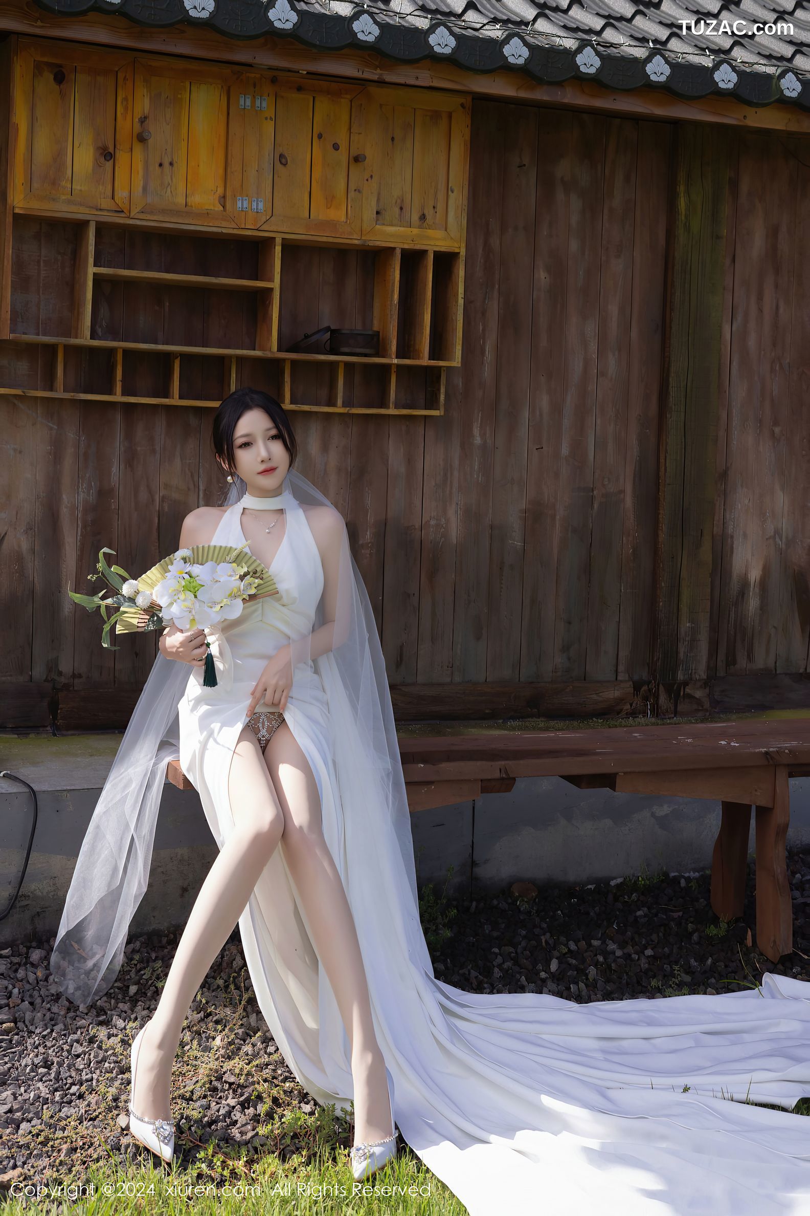 XiuRen秀人网-9387-鱼子酱Fish-户外妩媚新娘白纱爆乳-2024.11.01