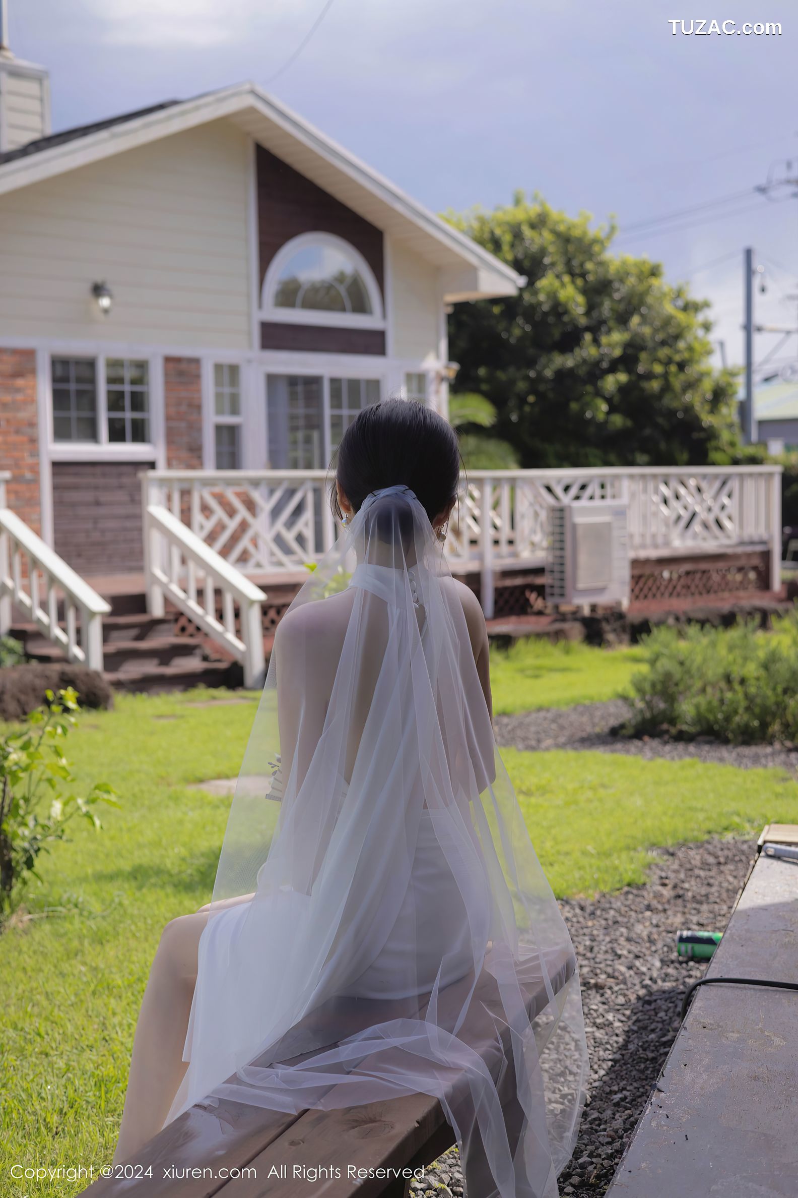XiuRen秀人网-9387-鱼子酱Fish-户外妩媚新娘白纱爆乳-2024.11.01
