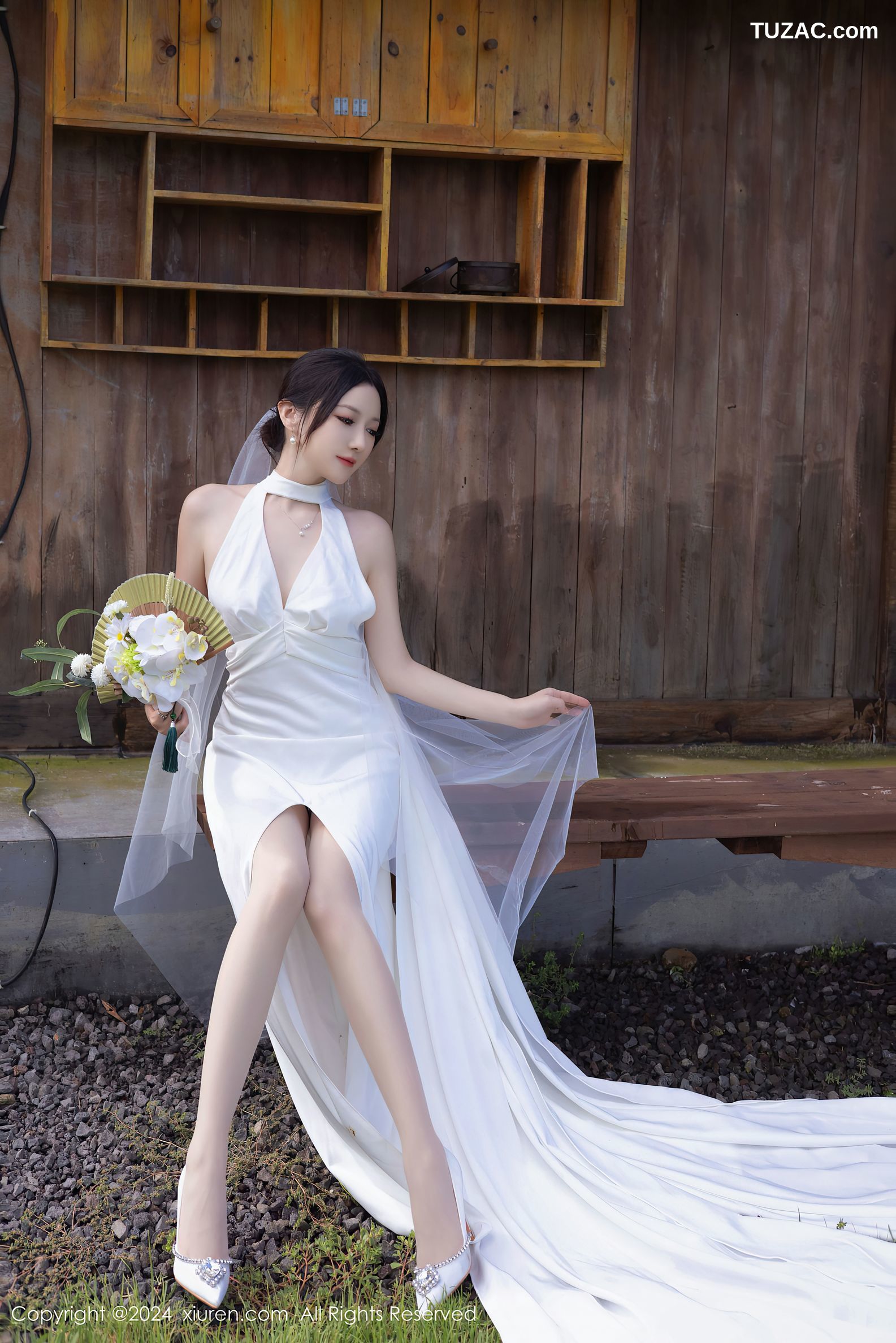 XiuRen秀人网-9387-鱼子酱Fish-户外妩媚新娘白纱爆乳-2024.11.01