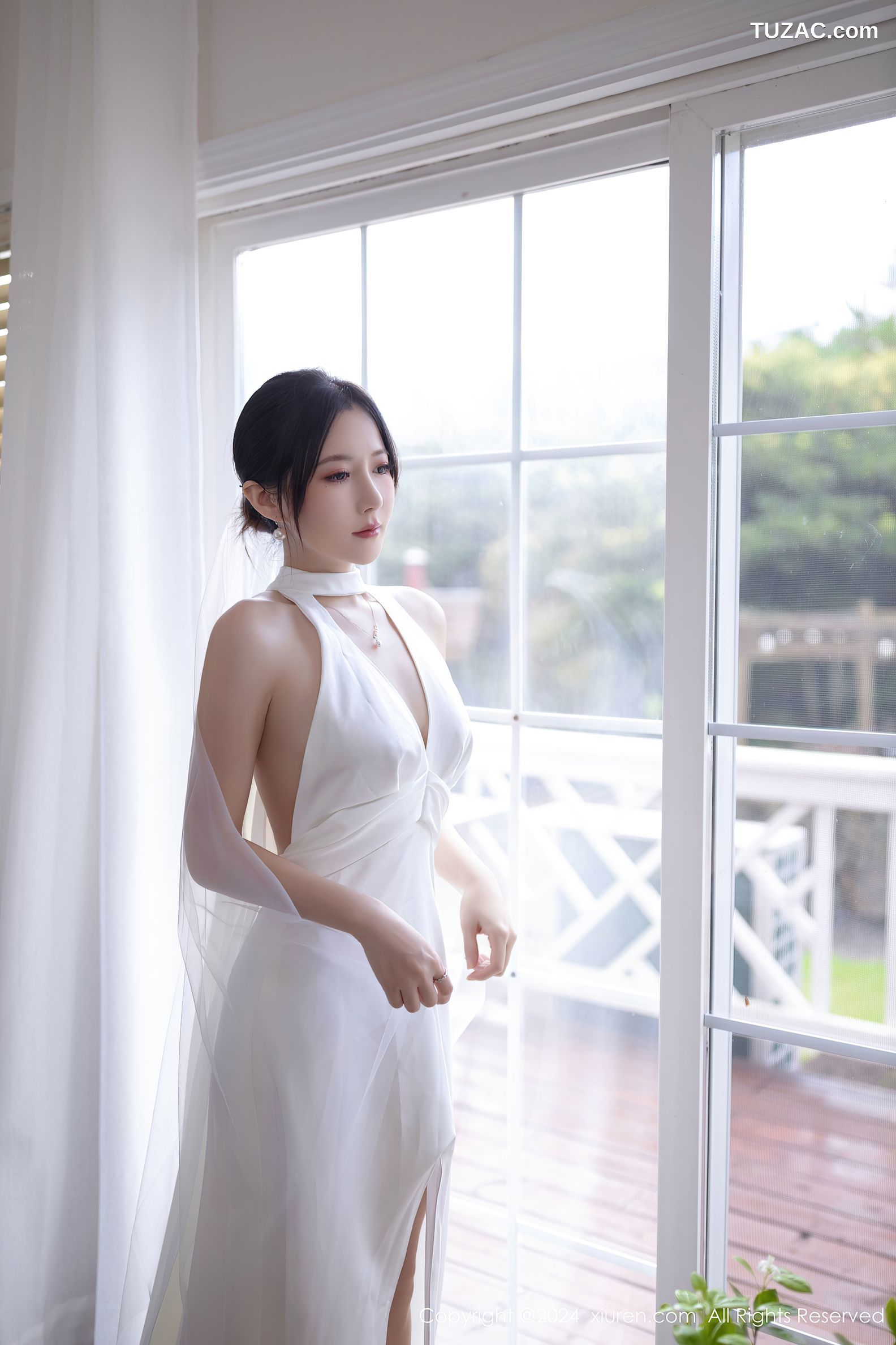 XiuRen秀人网-9387-鱼子酱Fish-户外妩媚新娘白纱爆乳-2024.11.01