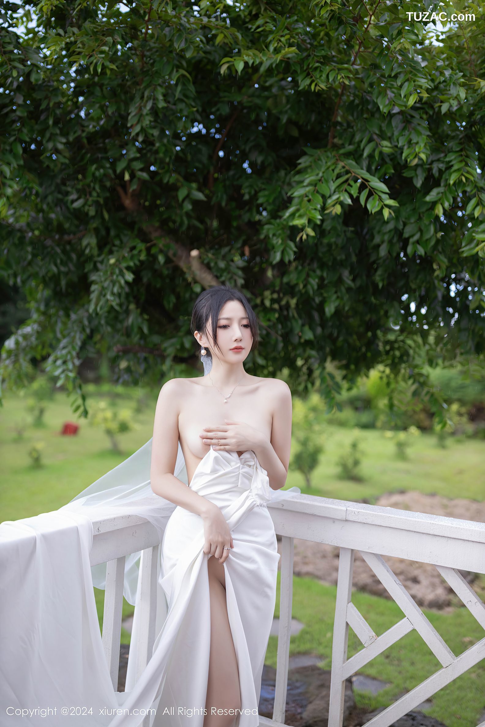 XiuRen秀人网-9387-鱼子酱Fish-户外妩媚新娘白纱爆乳-2024.11.01