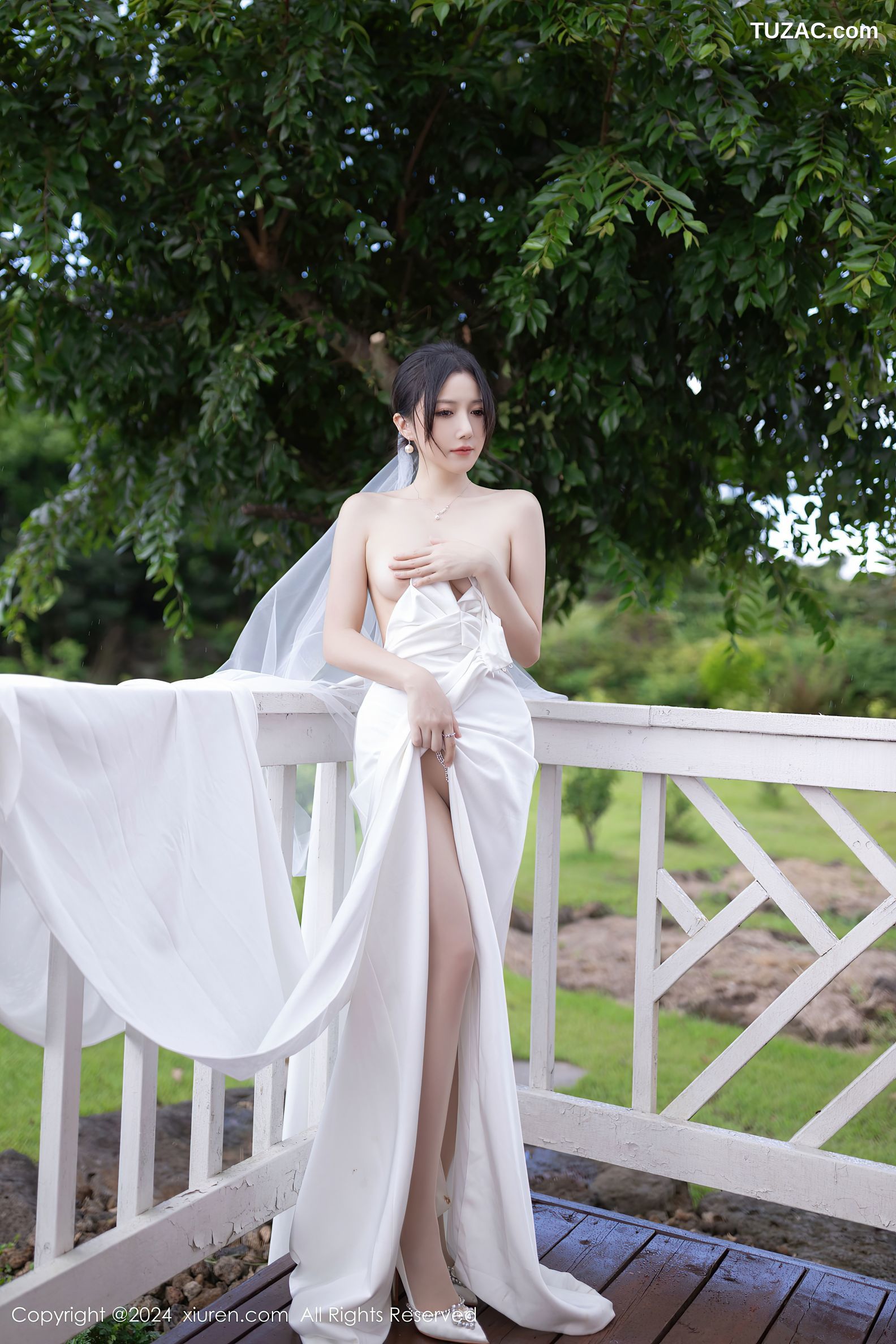 XiuRen秀人网-9387-鱼子酱Fish-户外妩媚新娘白纱爆乳-2024.11.01