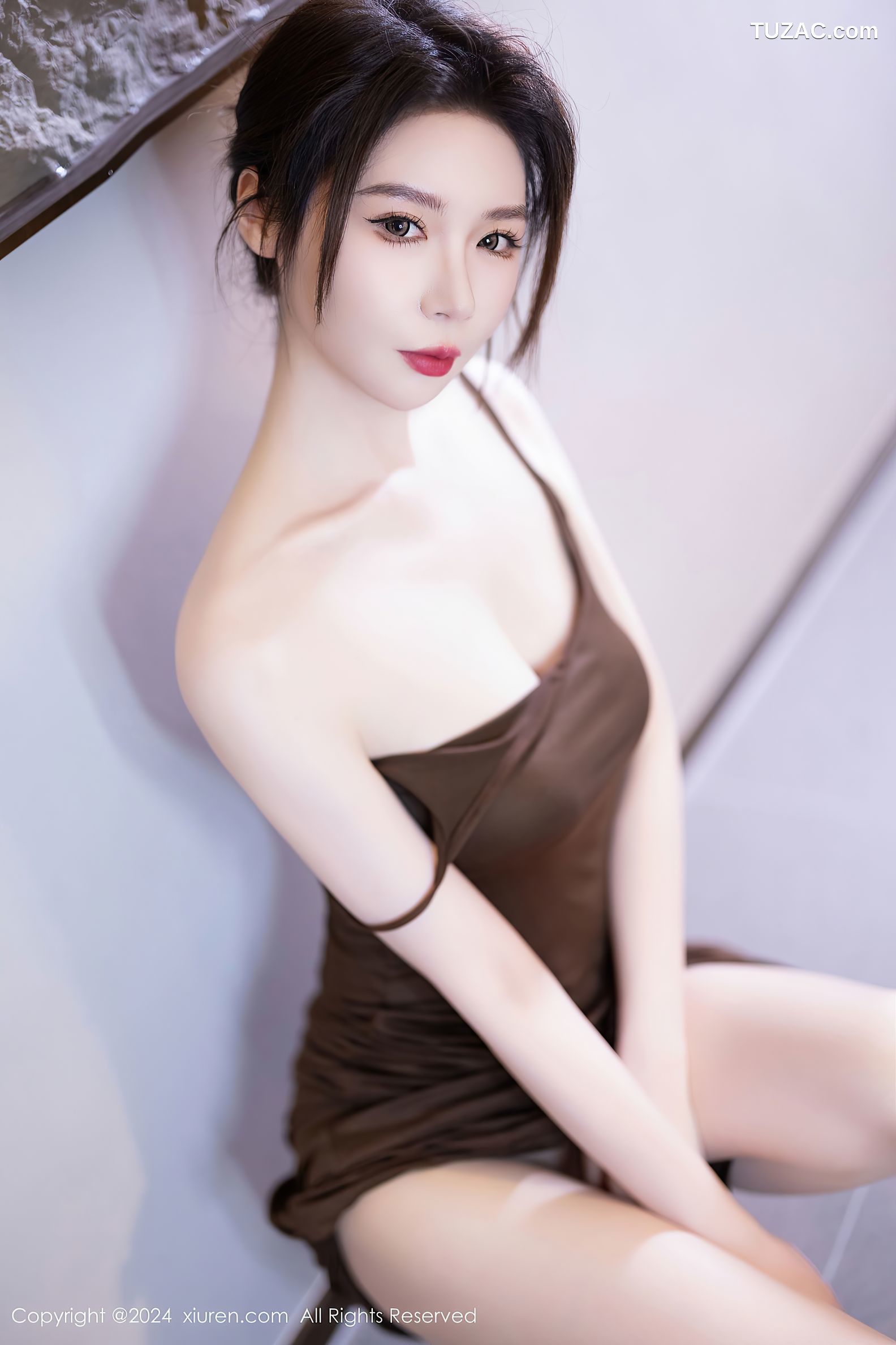 XiuRen秀人网-9390-梦心玥-紫色情趣内衣褐色吊带-2024.11.04