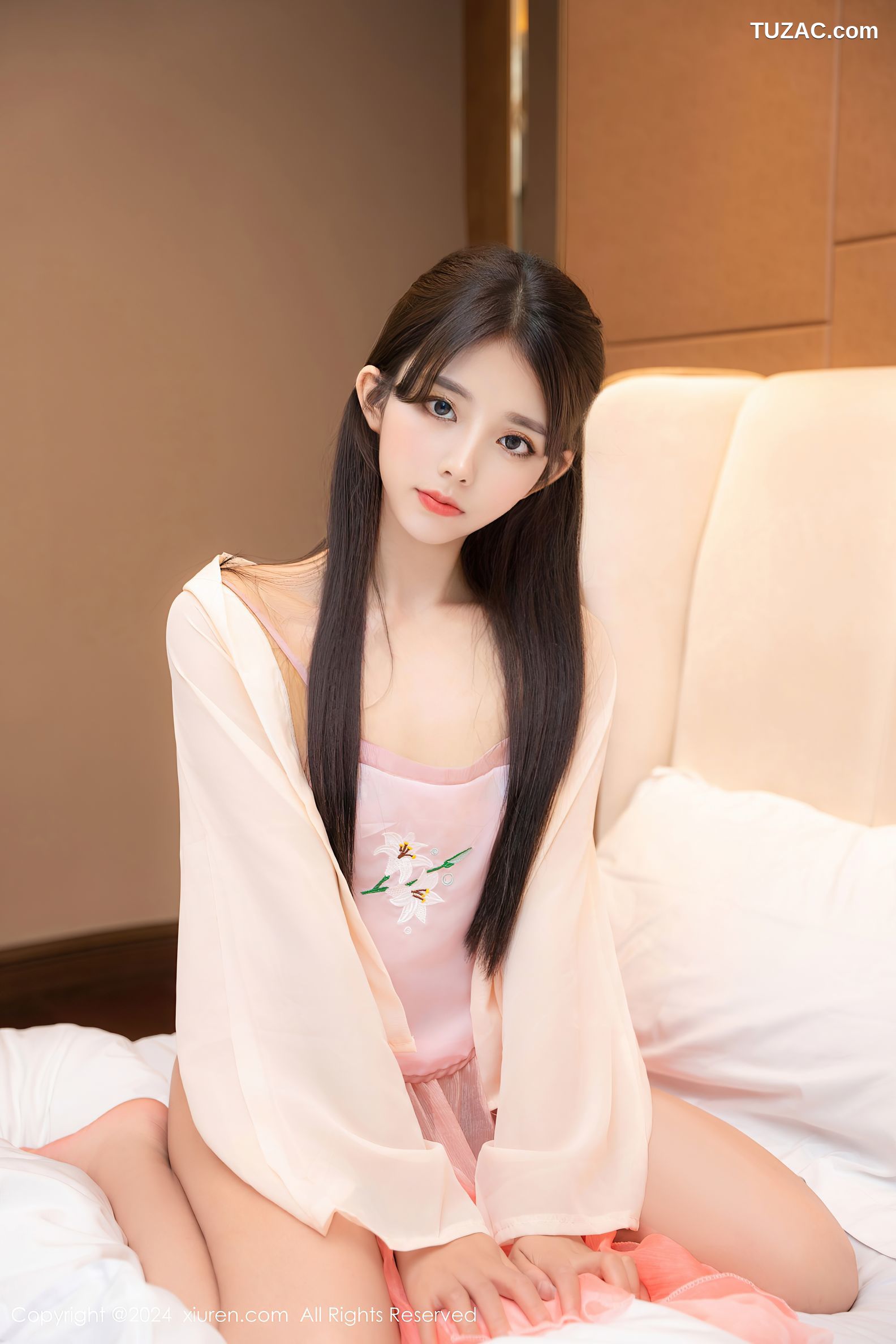 XiuRen秀人网-9396-美少女-粉嫩肚兜古装爆乳-2024.11.05