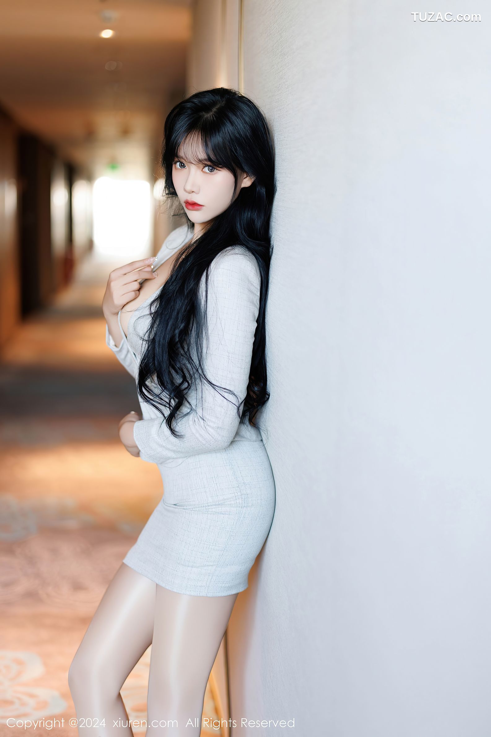 XiuRen秀人网-9398-娜比-OL浅灰低领制服-2024.11.05