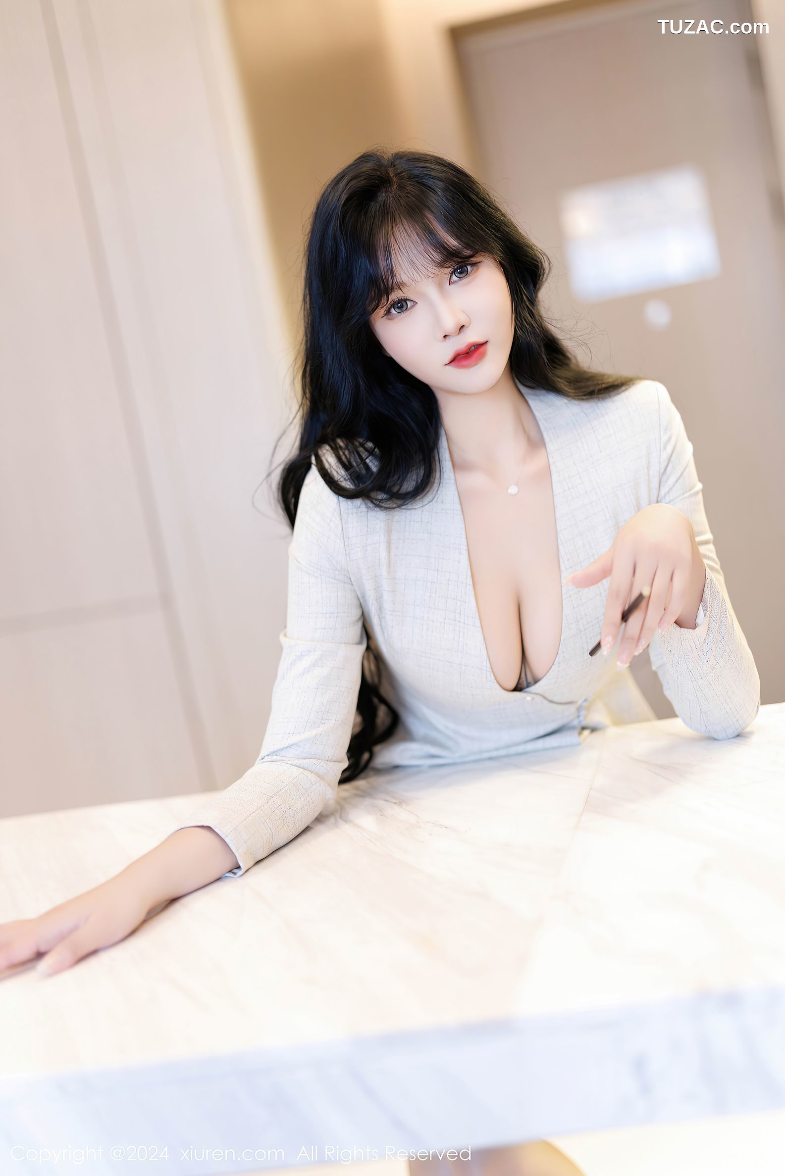 XiuRen秀人网-9398-娜比-OL浅灰低领制服-2024.11.05