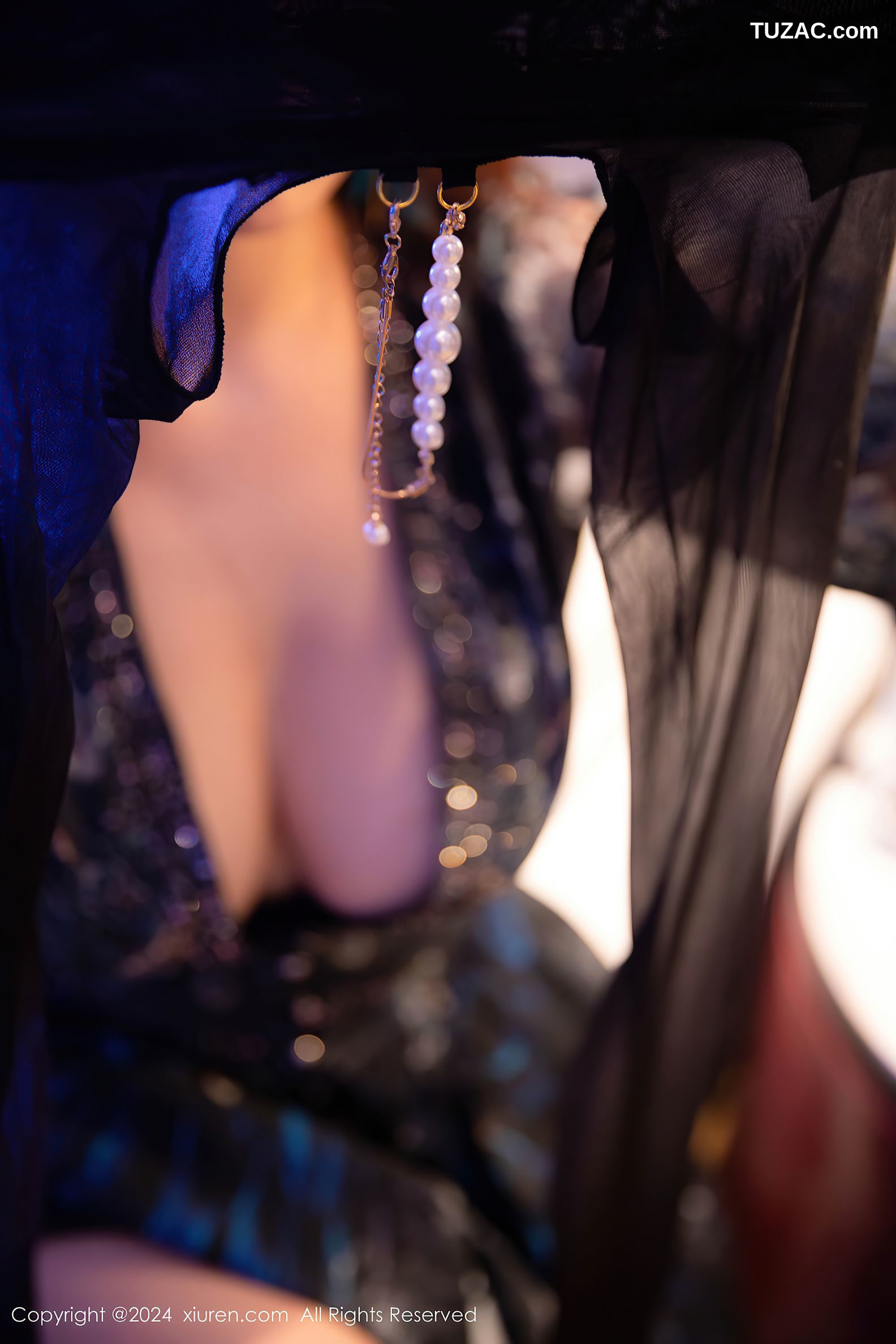 XiuRen秀人网-9403-蛋蛋宝-民族风孔雀裙黑丝少女爆乳-2024.11.06