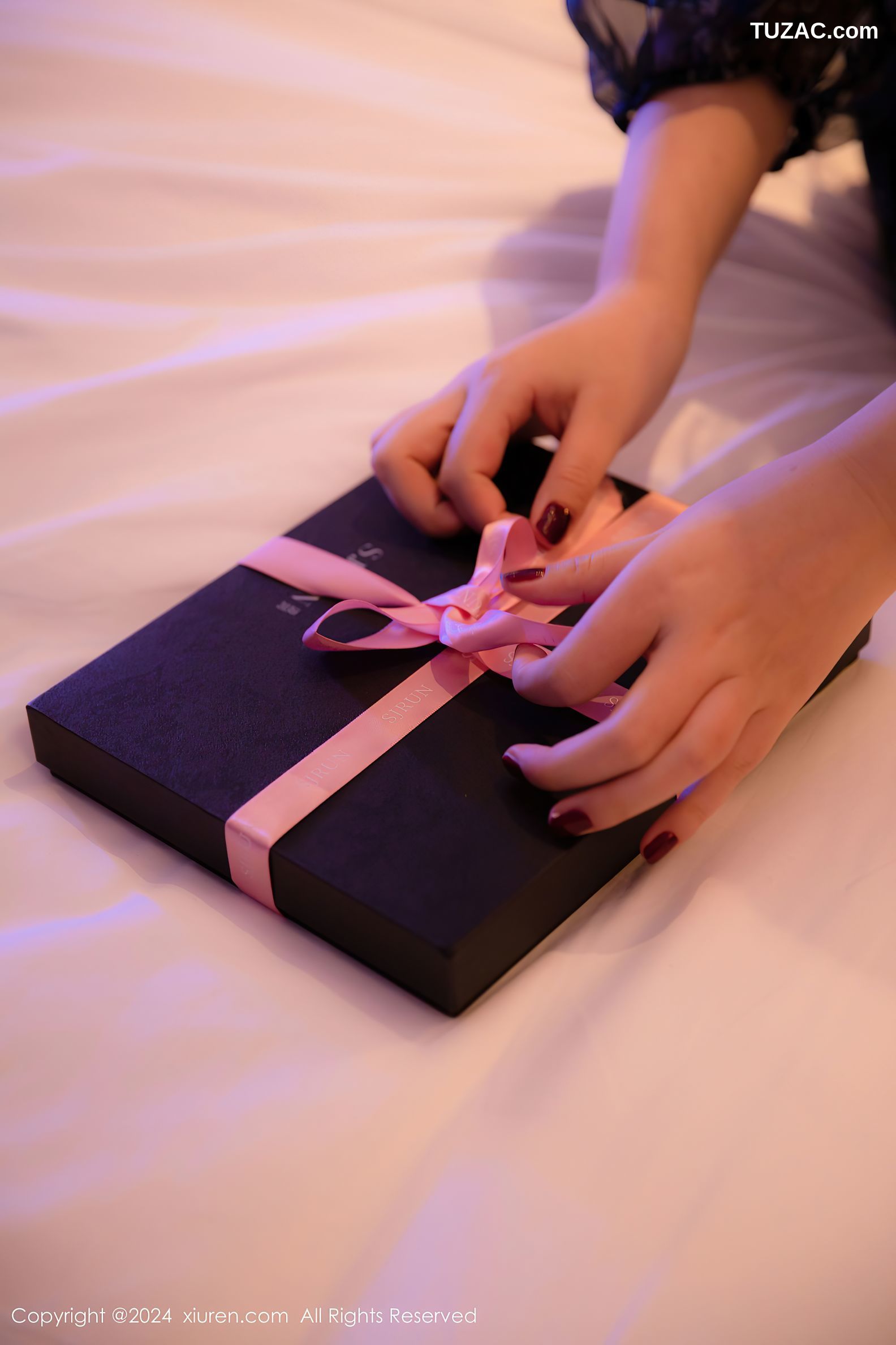 XiuRen秀人网-9403-蛋蛋宝-民族风孔雀裙黑丝少女爆乳-2024.11.06