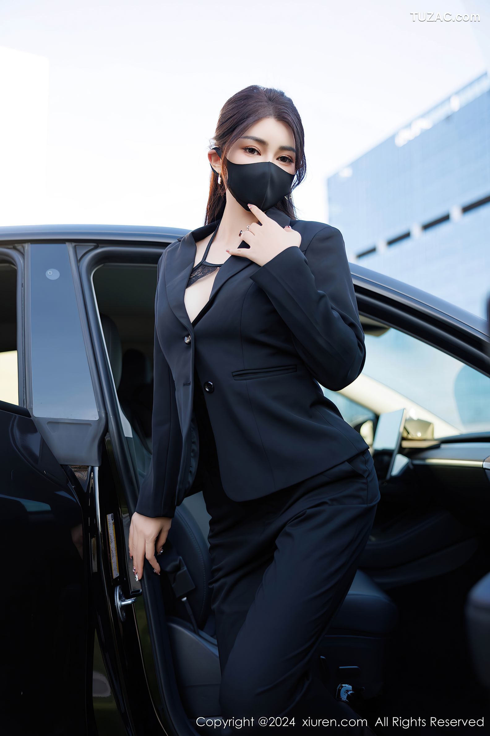 XiuRen秀人网-9405-凯竹Quinn-OL黑色套装黑蕾丝内衣黑丝-2024.11.06