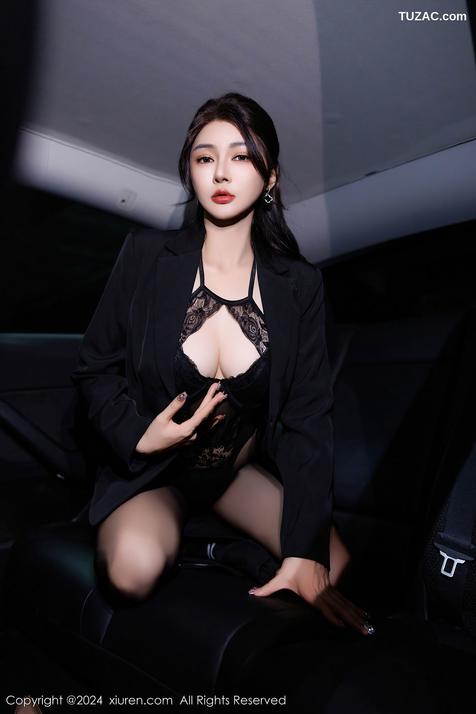 XiuRen秀人网-9405-凯竹Quinn-OL黑色套装黑蕾丝内衣黑丝-2024.11.06