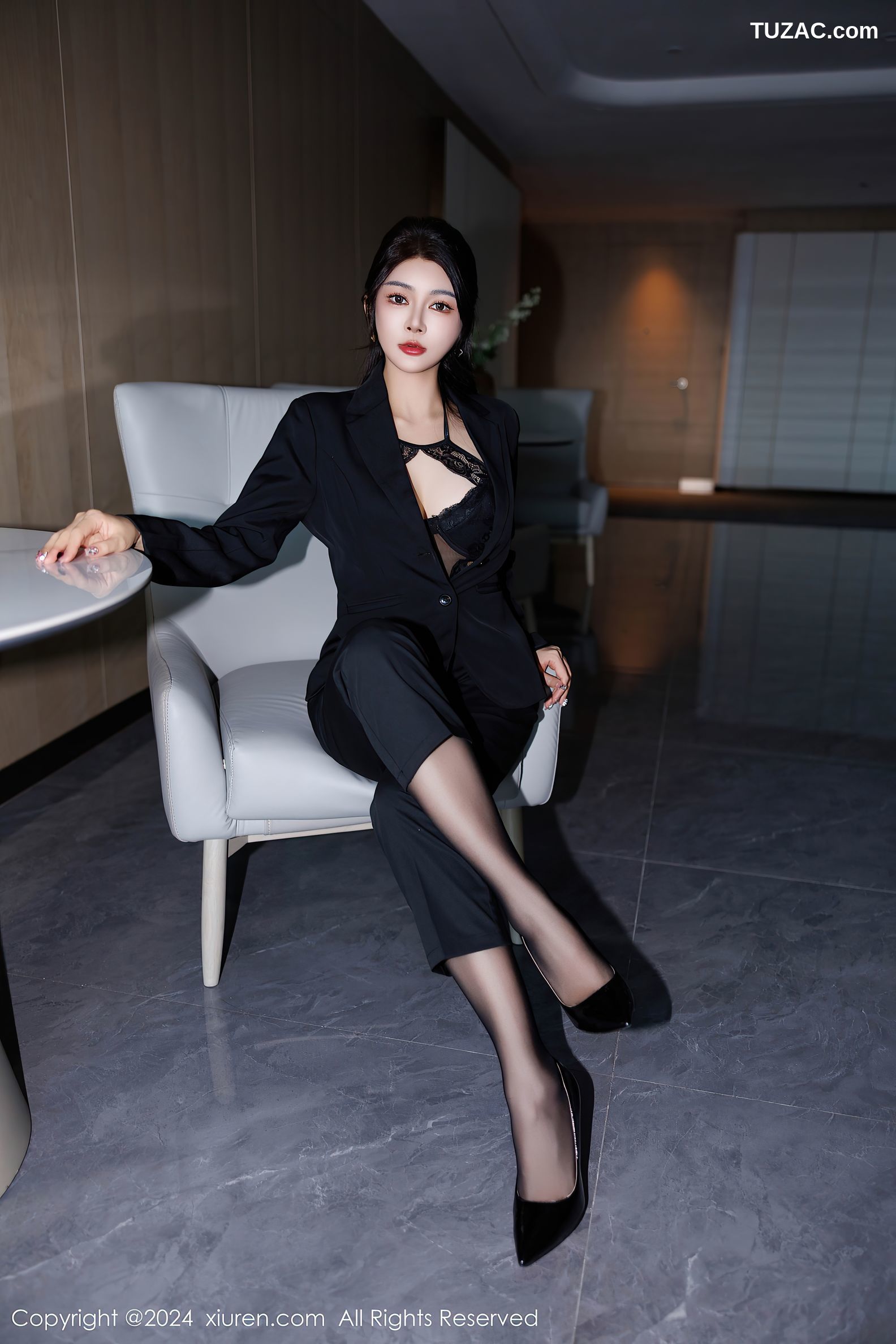 XiuRen秀人网-9405-凯竹Quinn-OL黑色套装黑蕾丝内衣黑丝-2024.11.06