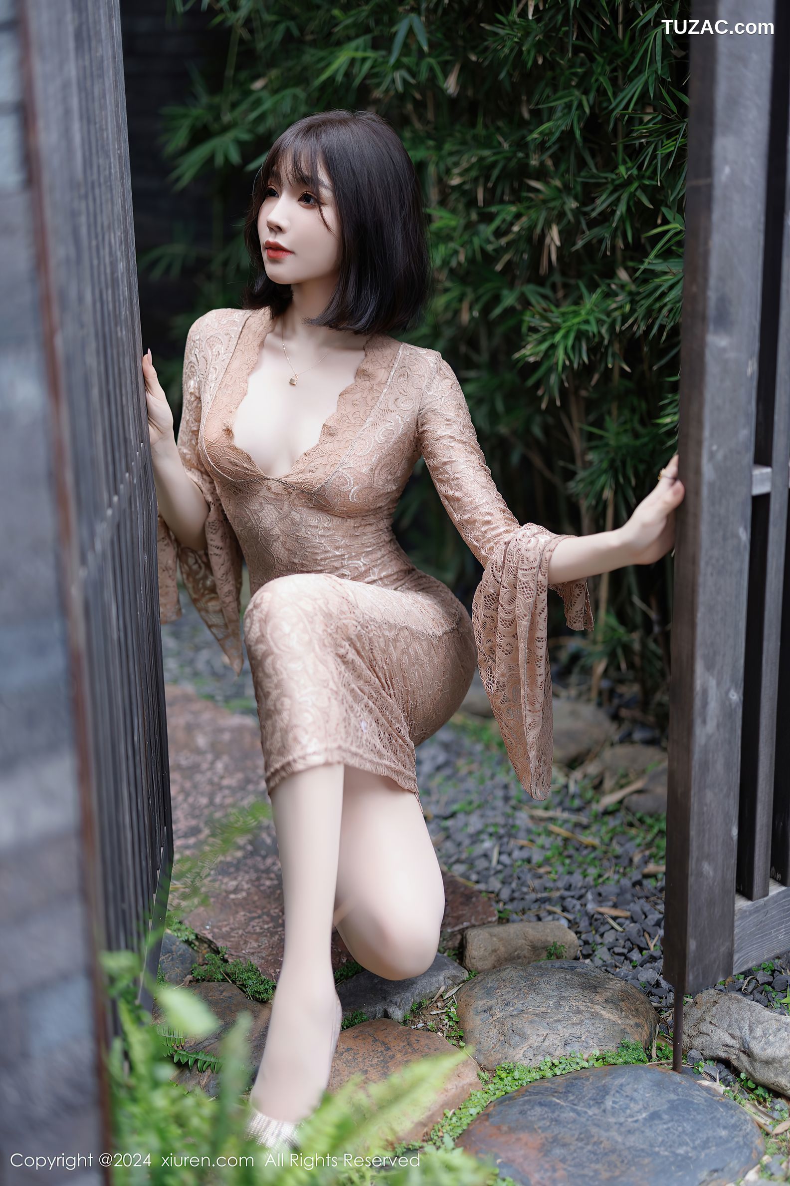 XiuRen秀人网-9412-徐莉芝Booty-翘臀肉色紧身裙肉色内衣-2024.11.07