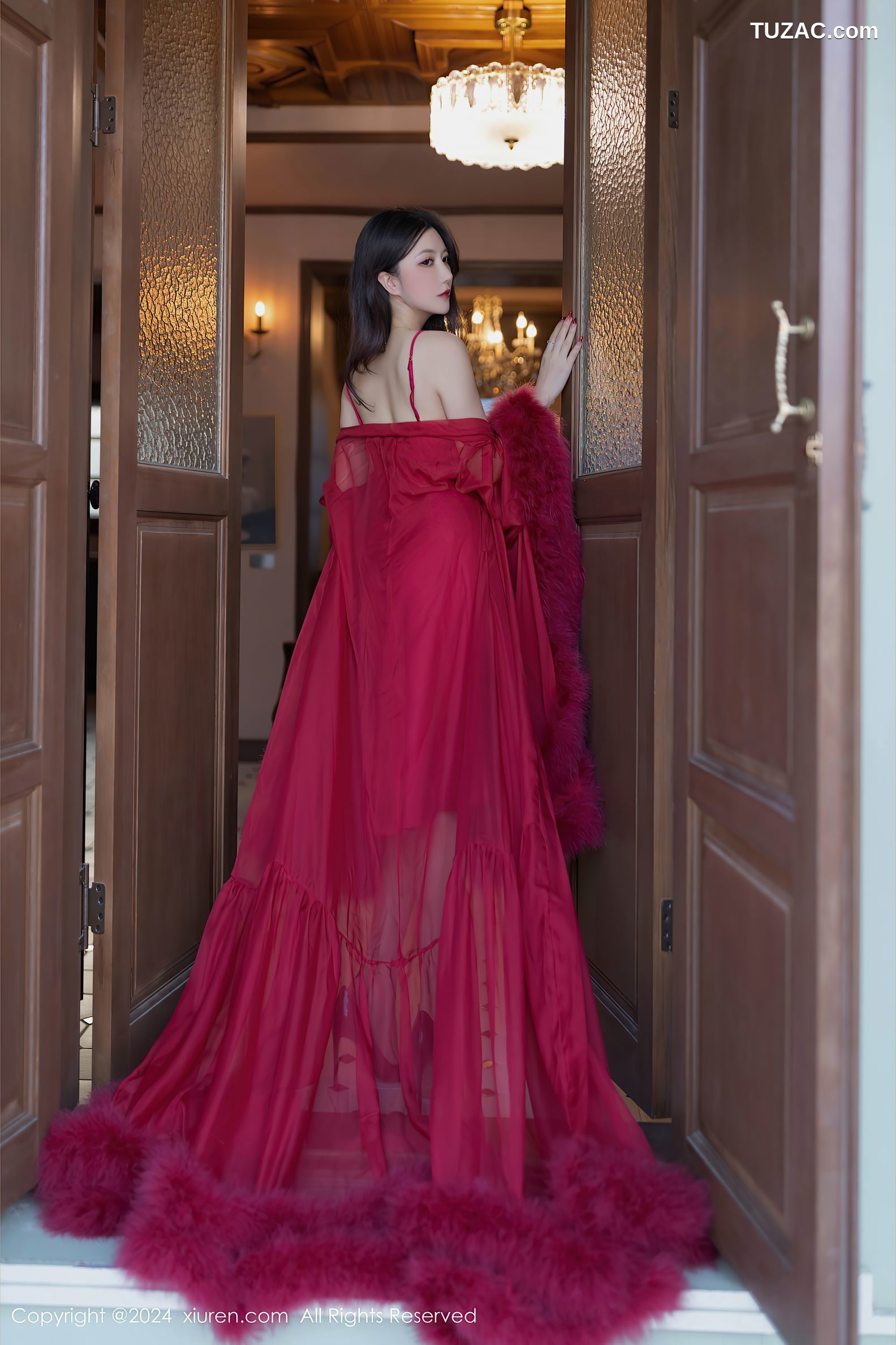 XiuRen秀人网-9422-鱼子酱Fish-红色礼服裙珠链丁字裤-2024.11.08