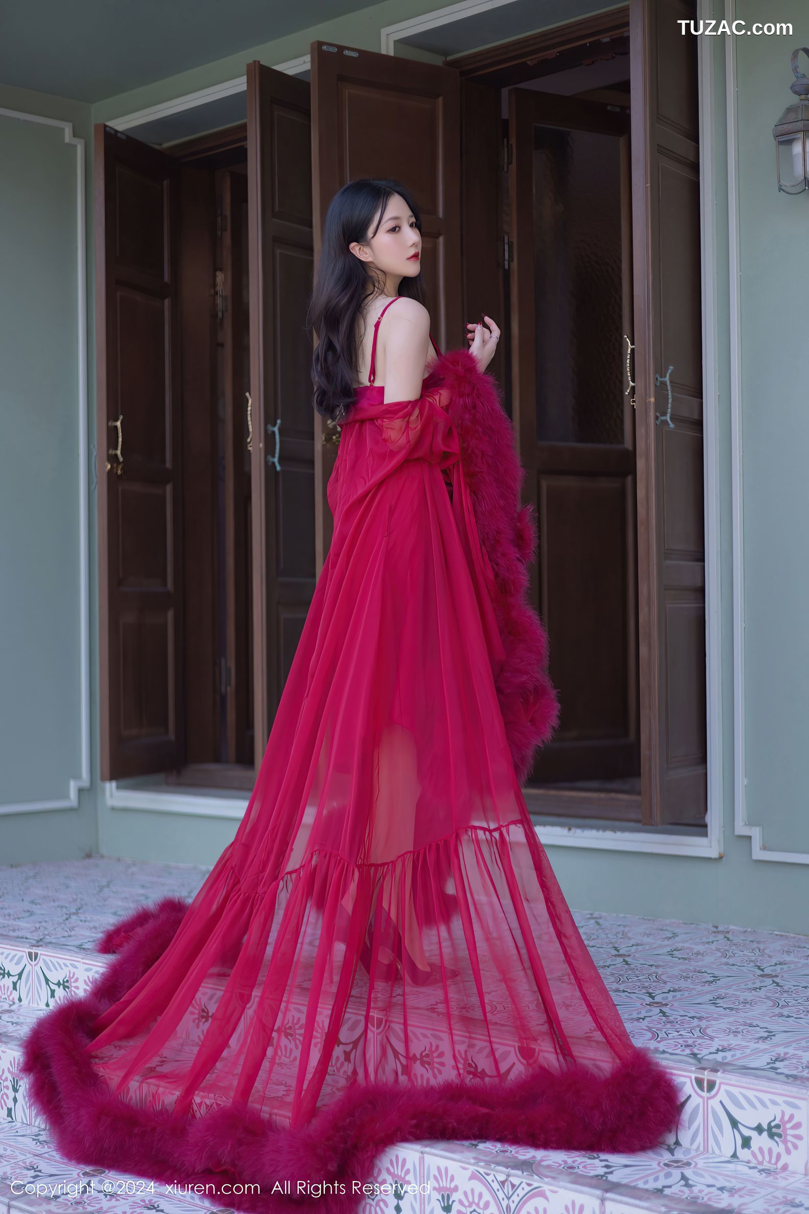 XiuRen秀人网-9422-鱼子酱Fish-红色礼服裙珠链丁字裤-2024.11.08