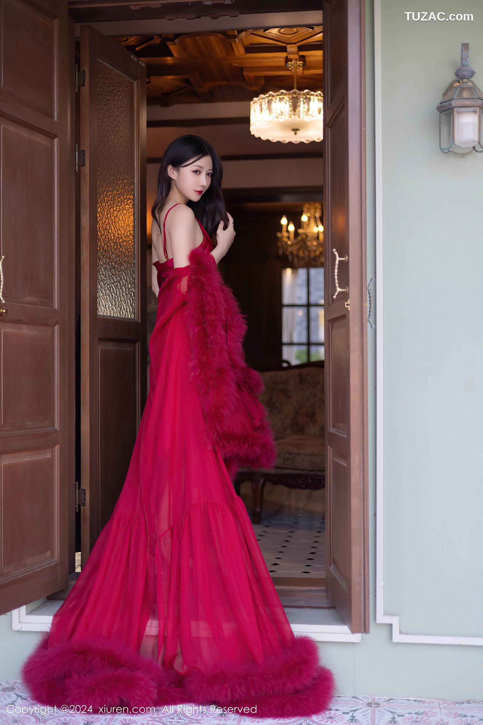 XiuRen秀人网-9422-鱼子酱Fish-红色礼服裙珠链丁字裤-2024.11.08